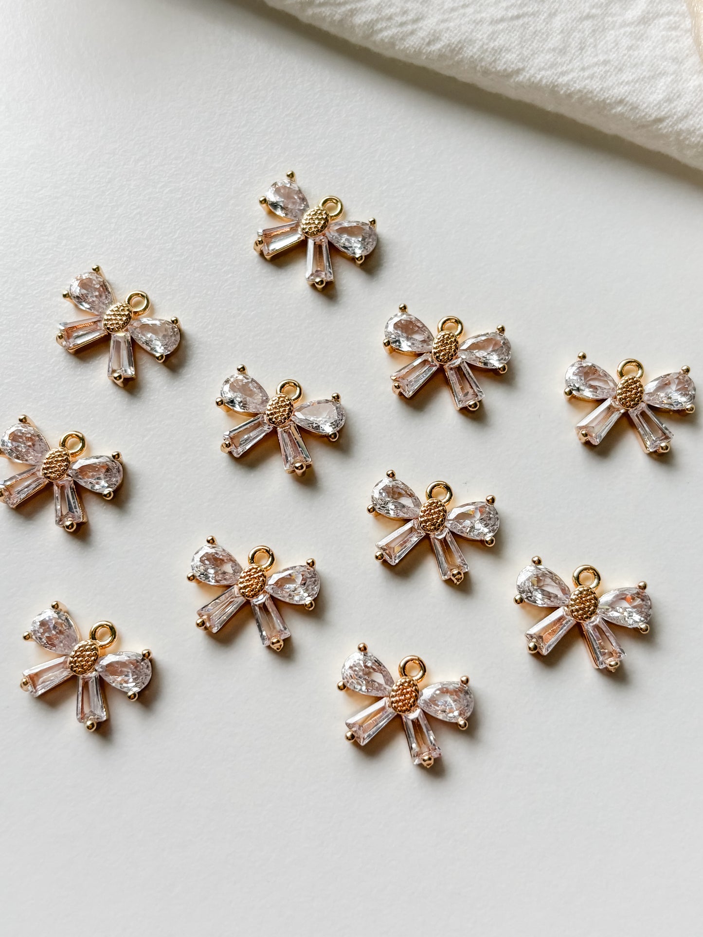 Hängrosett 10,5x19x3mm, 1st