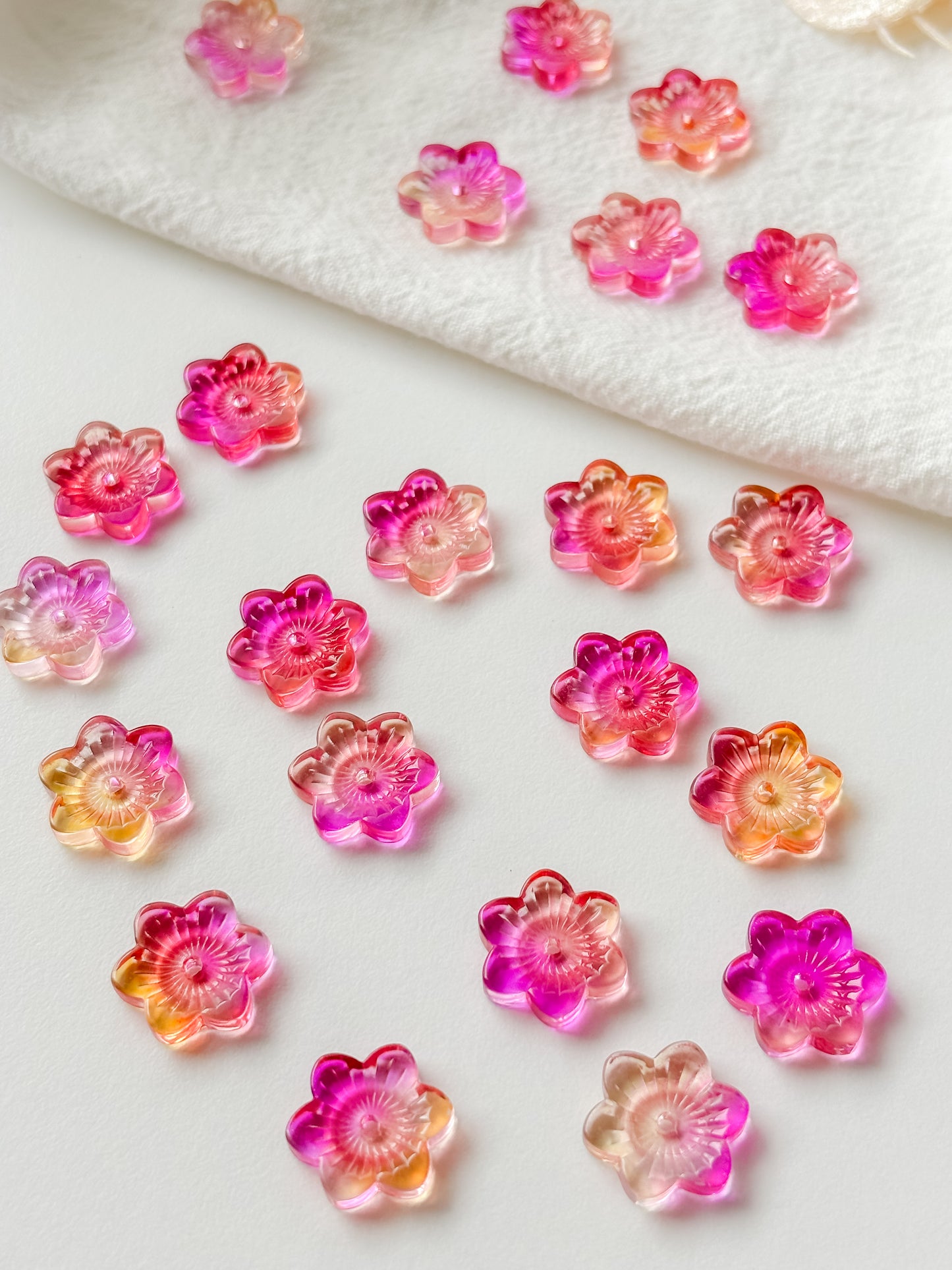 Glass bead 15x13.5x3.5mm, 6pcs