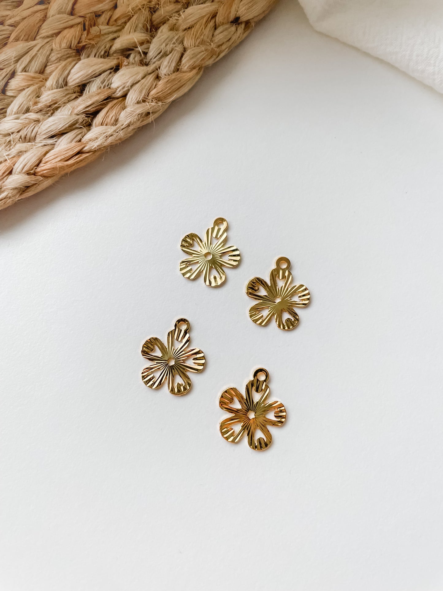 Hängsblomma 16x14x1mm, 1st