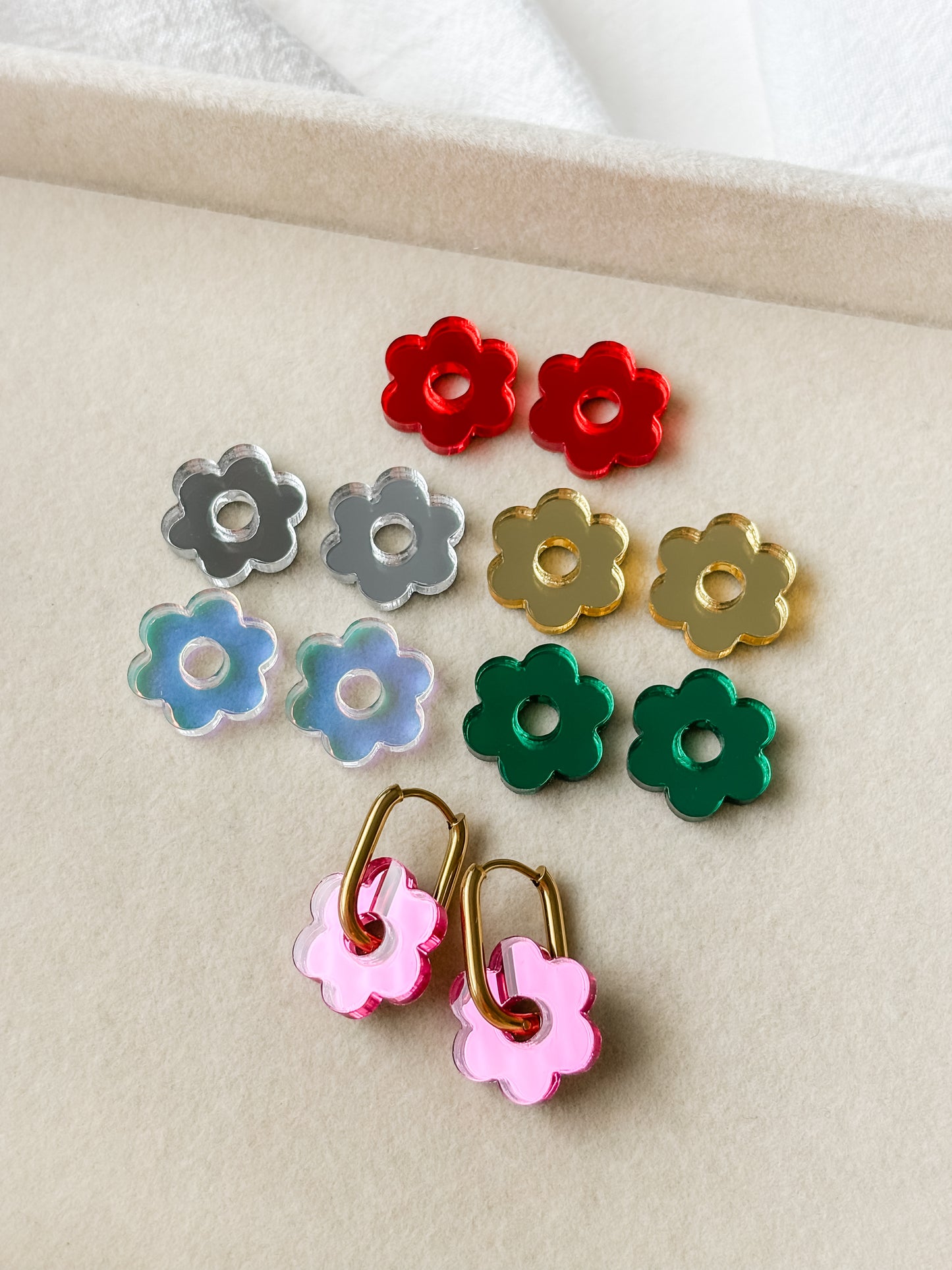 Pendant flower 16mm, 6pcs