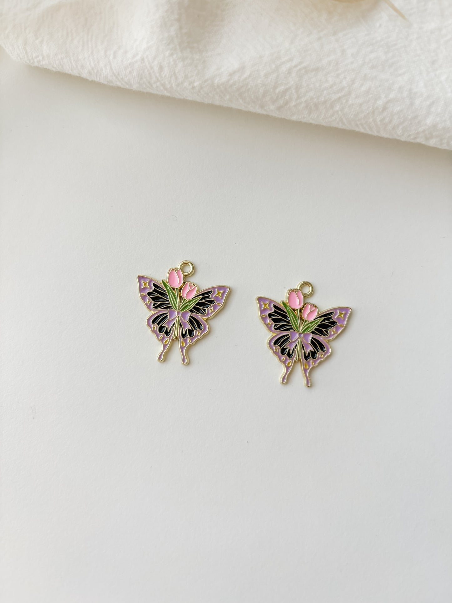 Pendant butterfly 25x23x1.5mm, 1pc