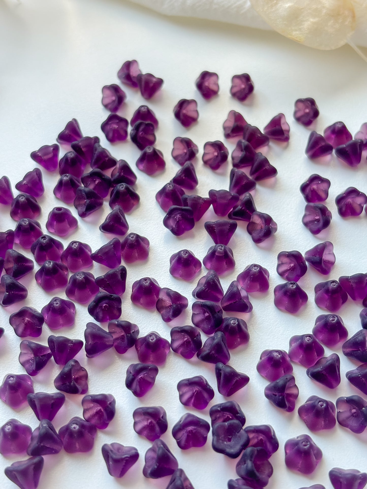 Glass bead flower 6x8mm, Czech glass bead
