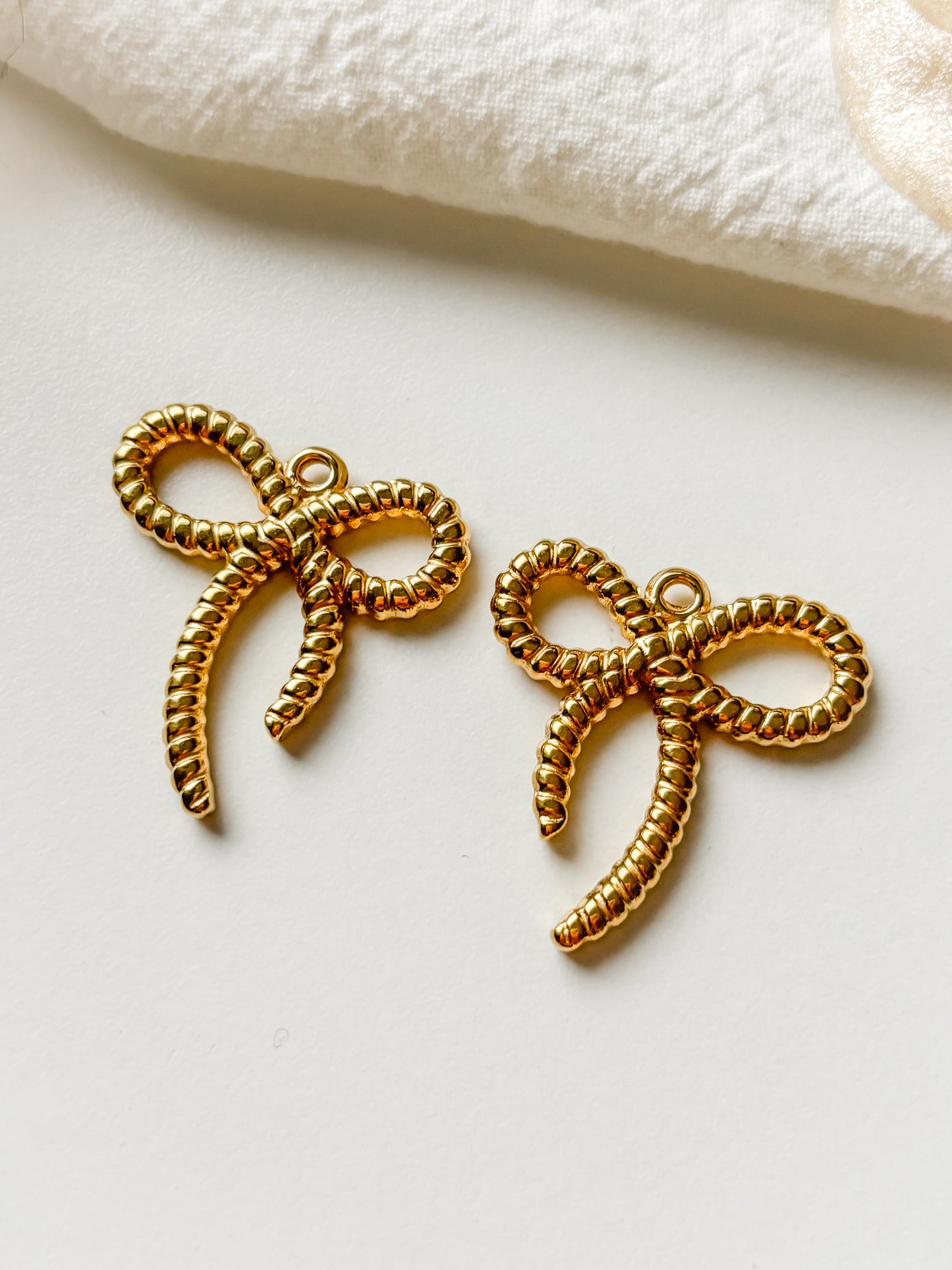 Riipus rusetti RST316, 29x28x3mm, 1kpl