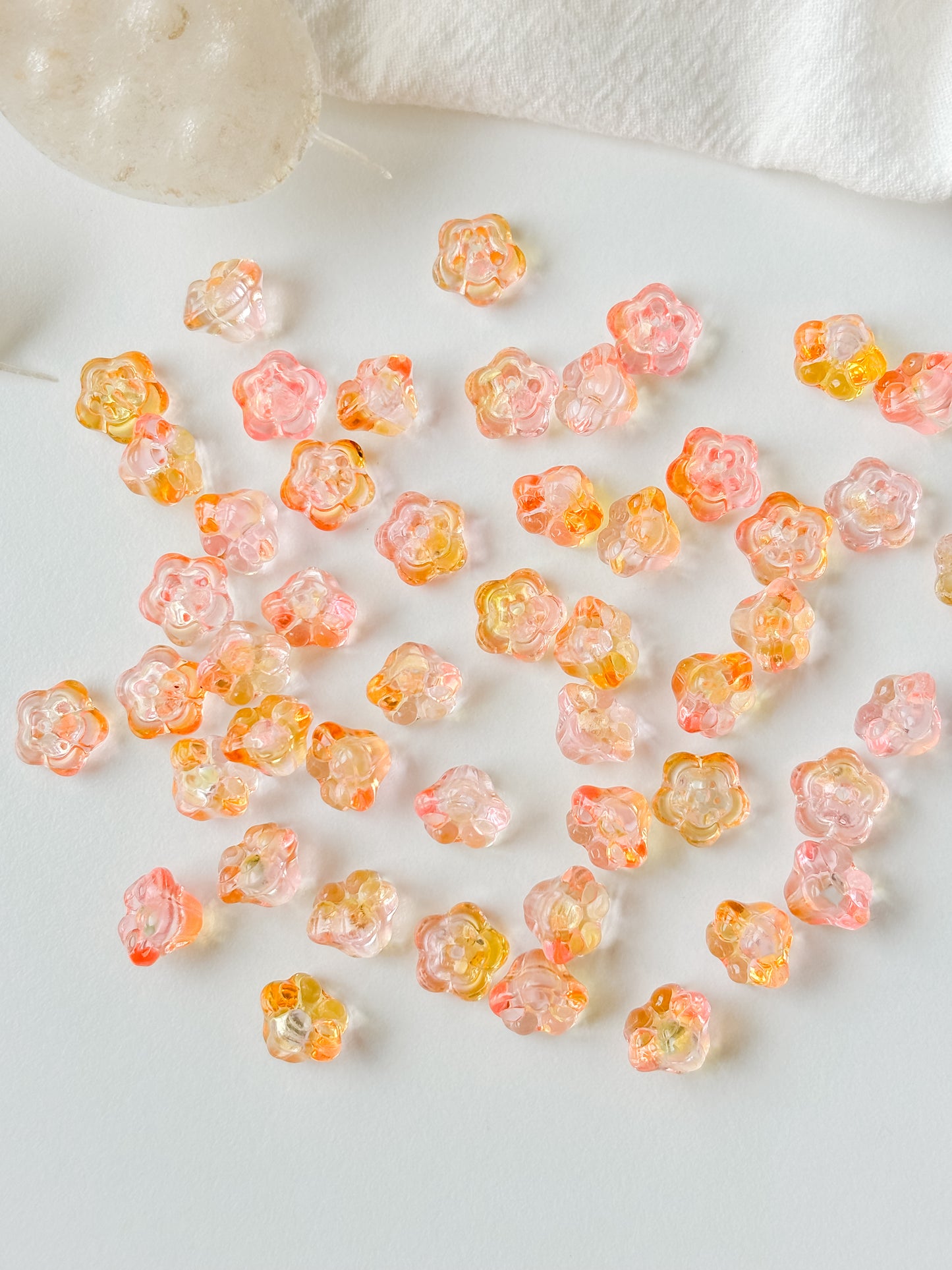 Glass bead flower 10x7mm, 6pcs