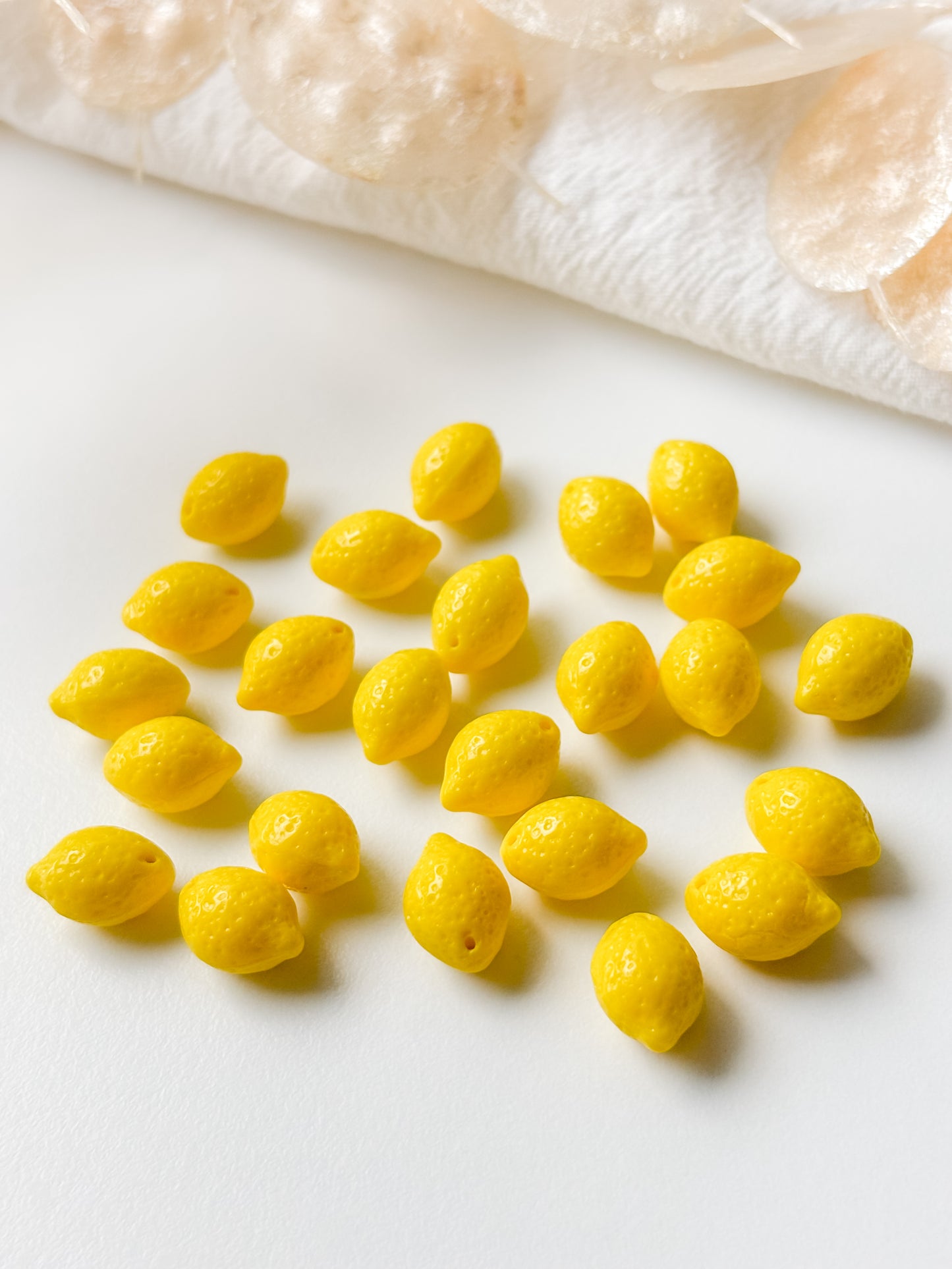 Czech glass bead lemon 14x10mm