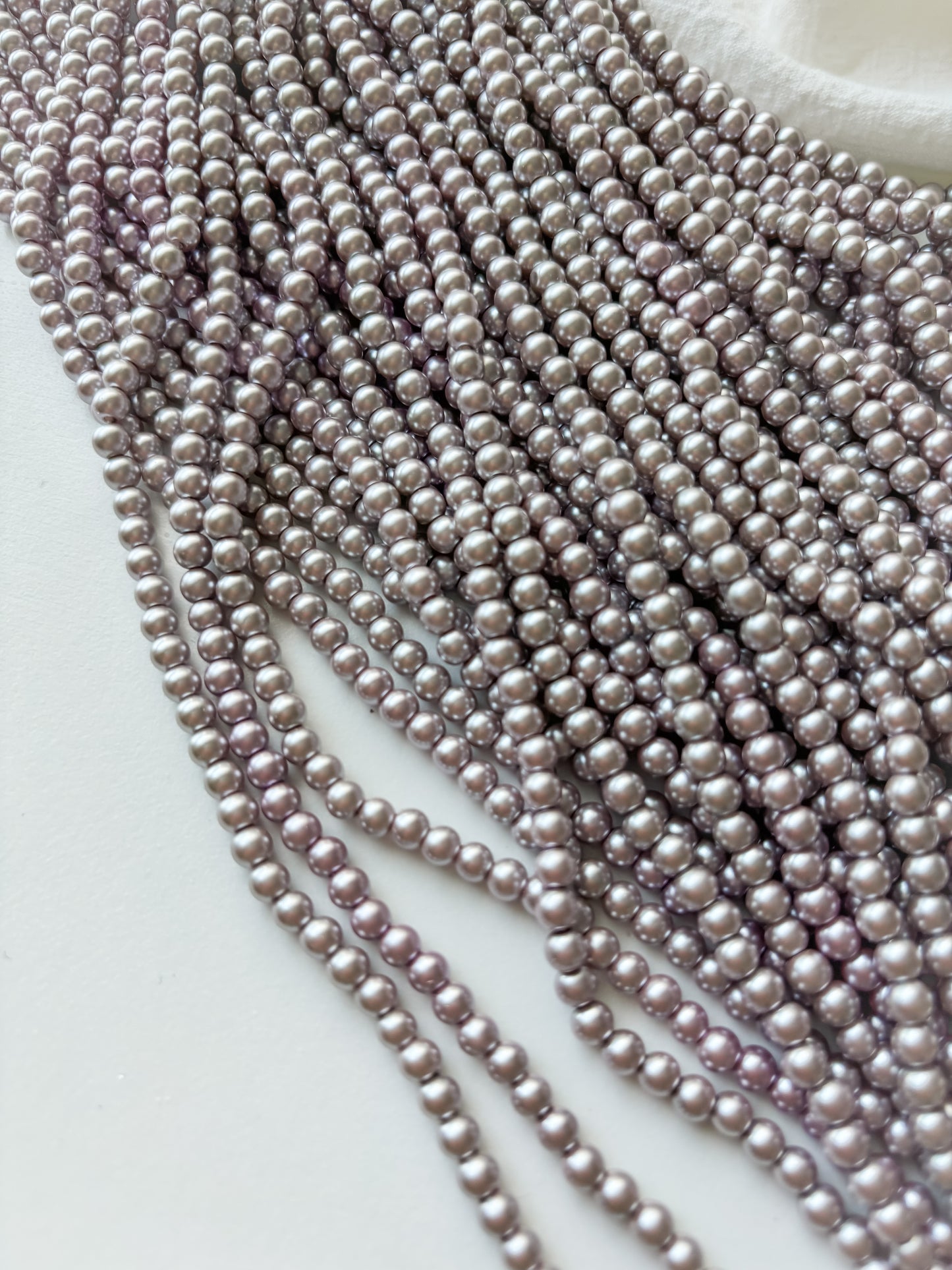 Glass bead 4mm, approx. 100pcs