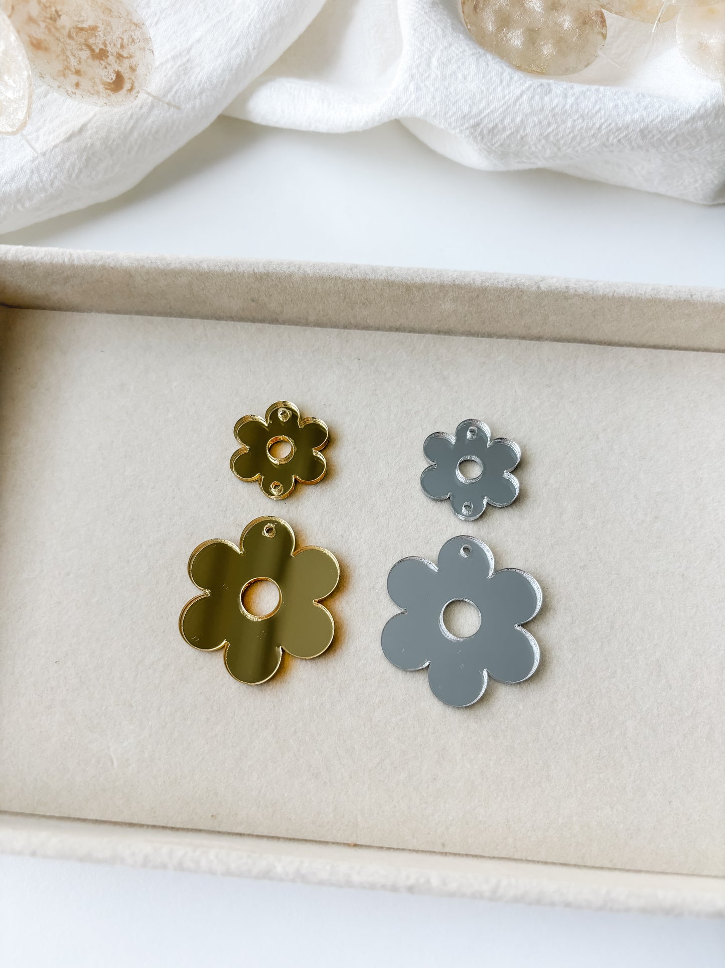 Pendant flower set 60mm, 1 pair