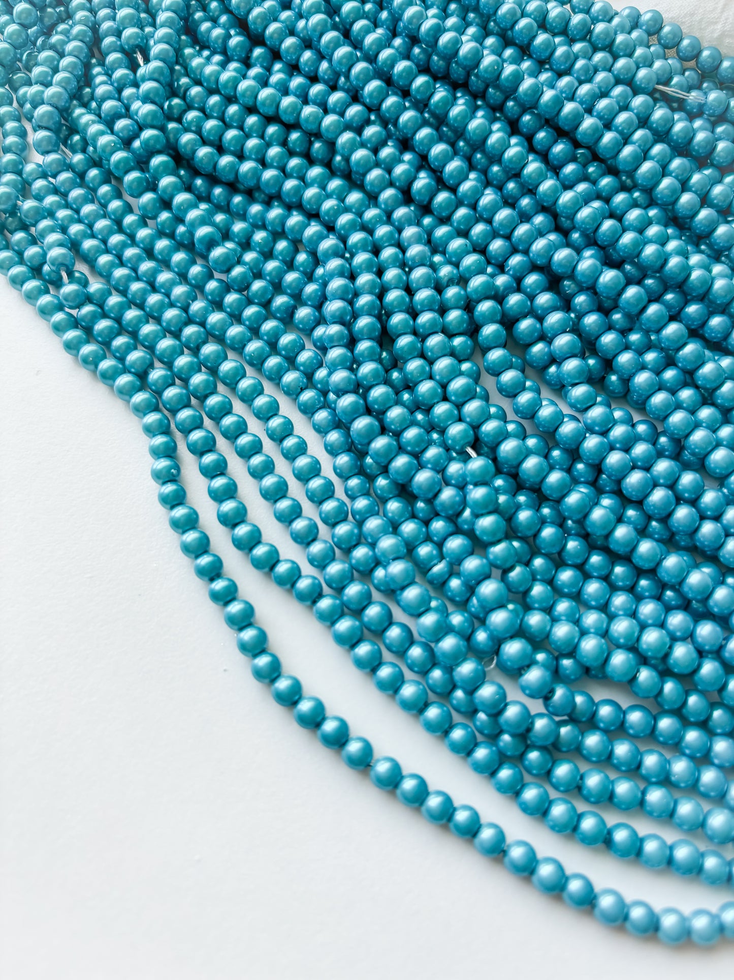Glass bead 4mm, approx. 100pcs