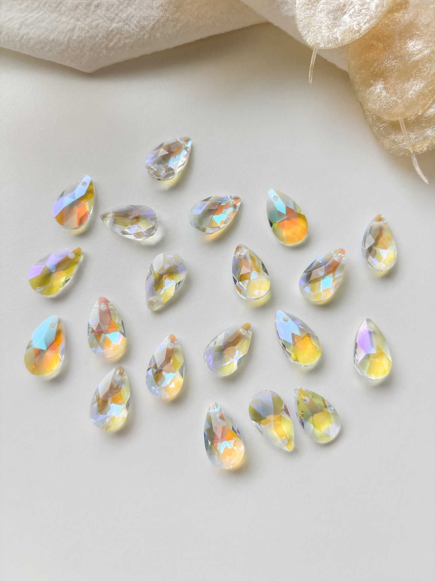 Glass pendant transparent drop 15x9.5x5.5mm, 6pcs
