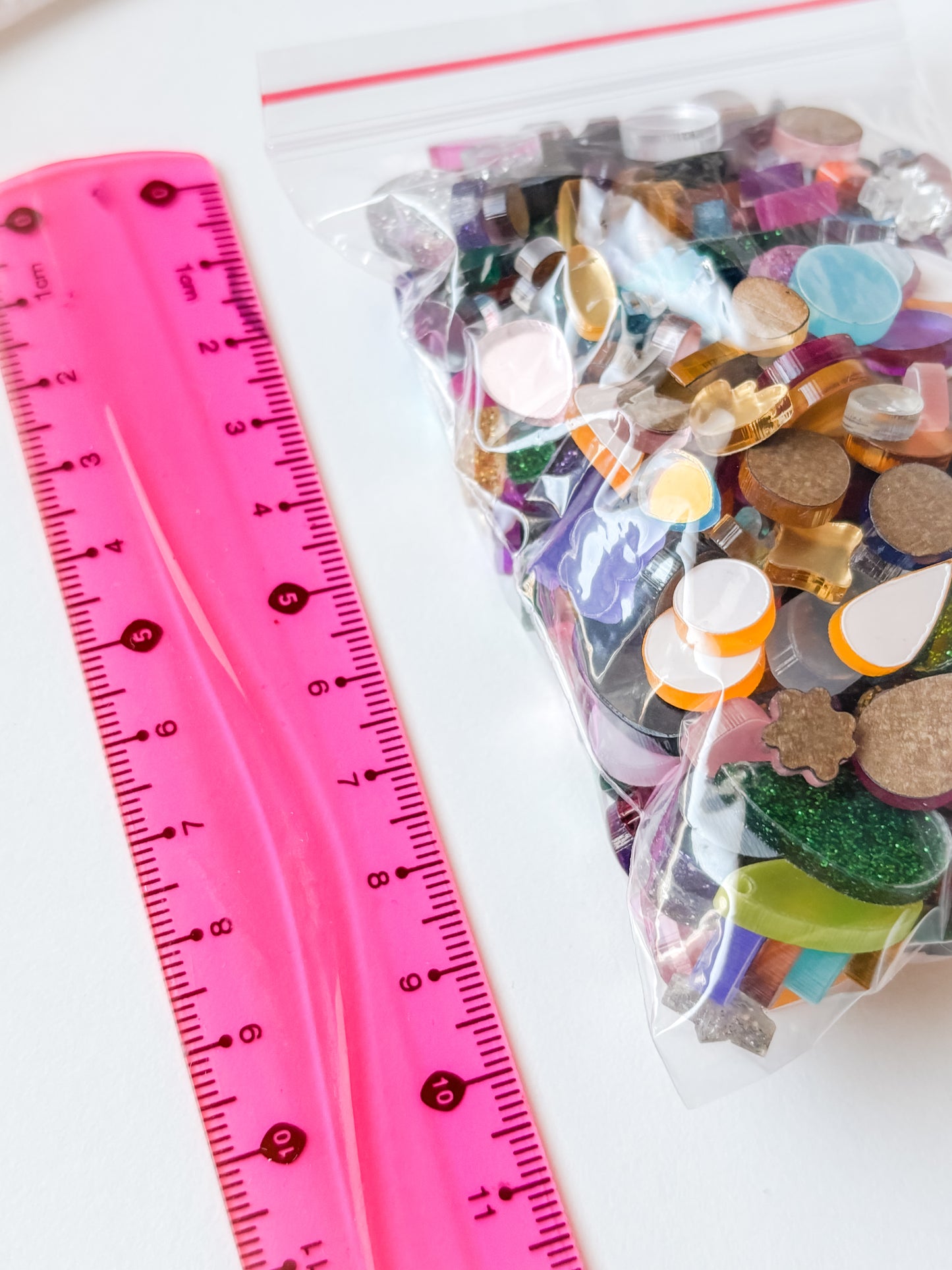 Akryldelar för hantverk