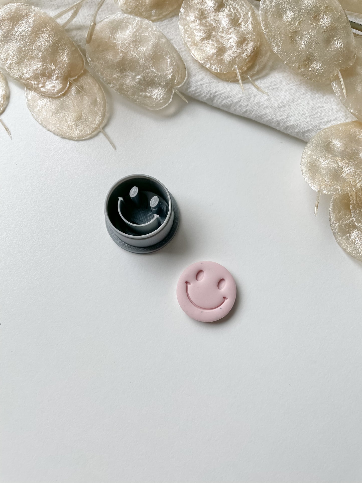 Smileyform, m251