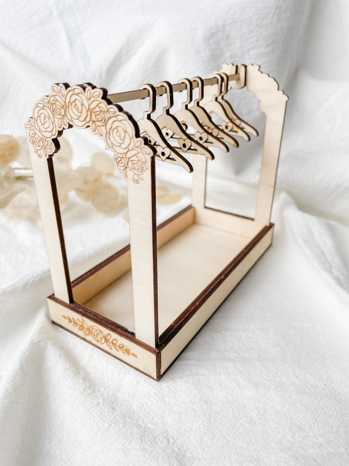 Earring rack with hangers