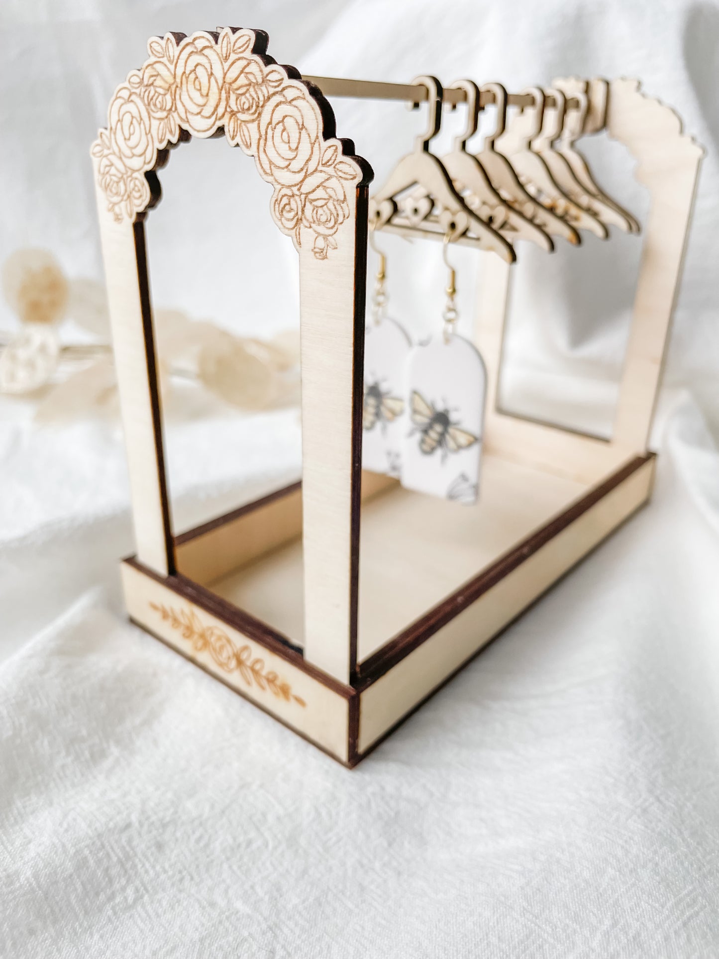 Earring rack with hangers