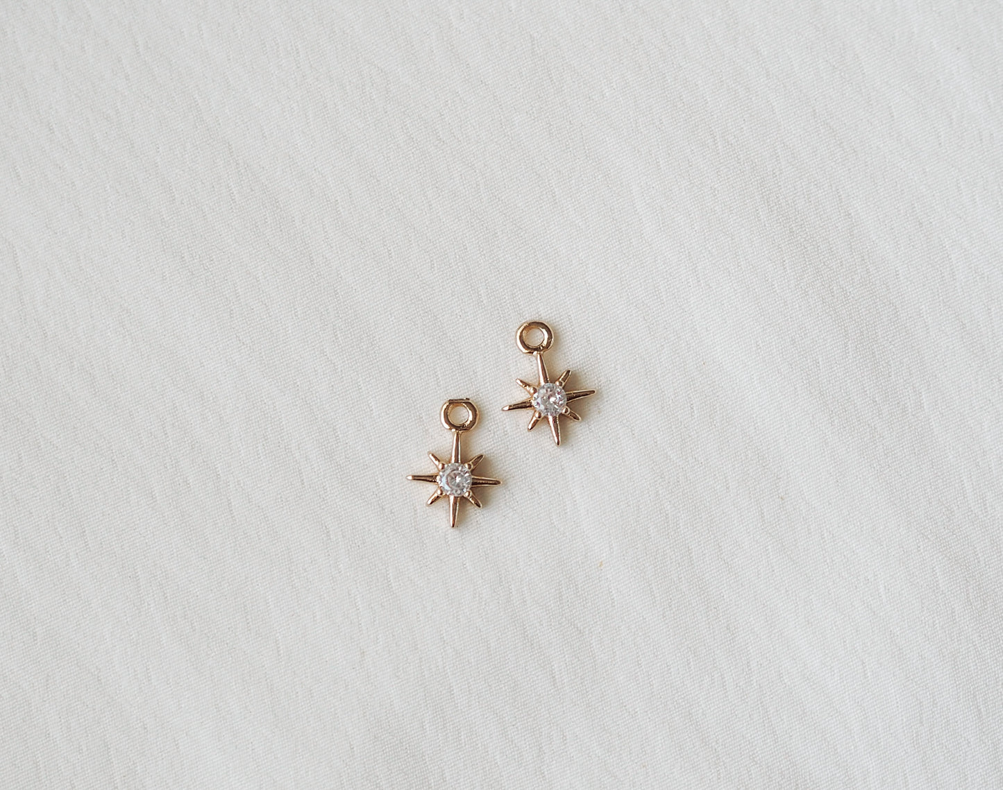 Riipus zirkonia 12x8mm 1kpl