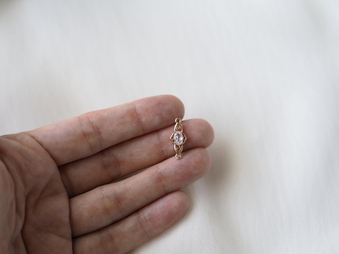 Smyckesavdelare zirconia 18x7mm 1st