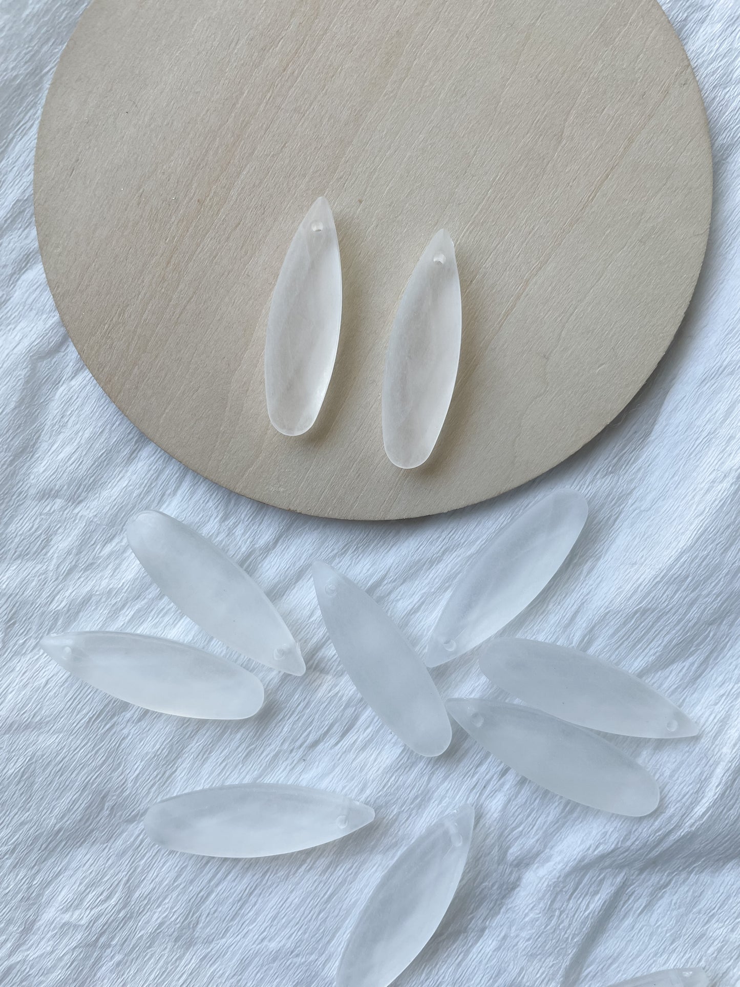 Pendant 34x11mm matte 1pc