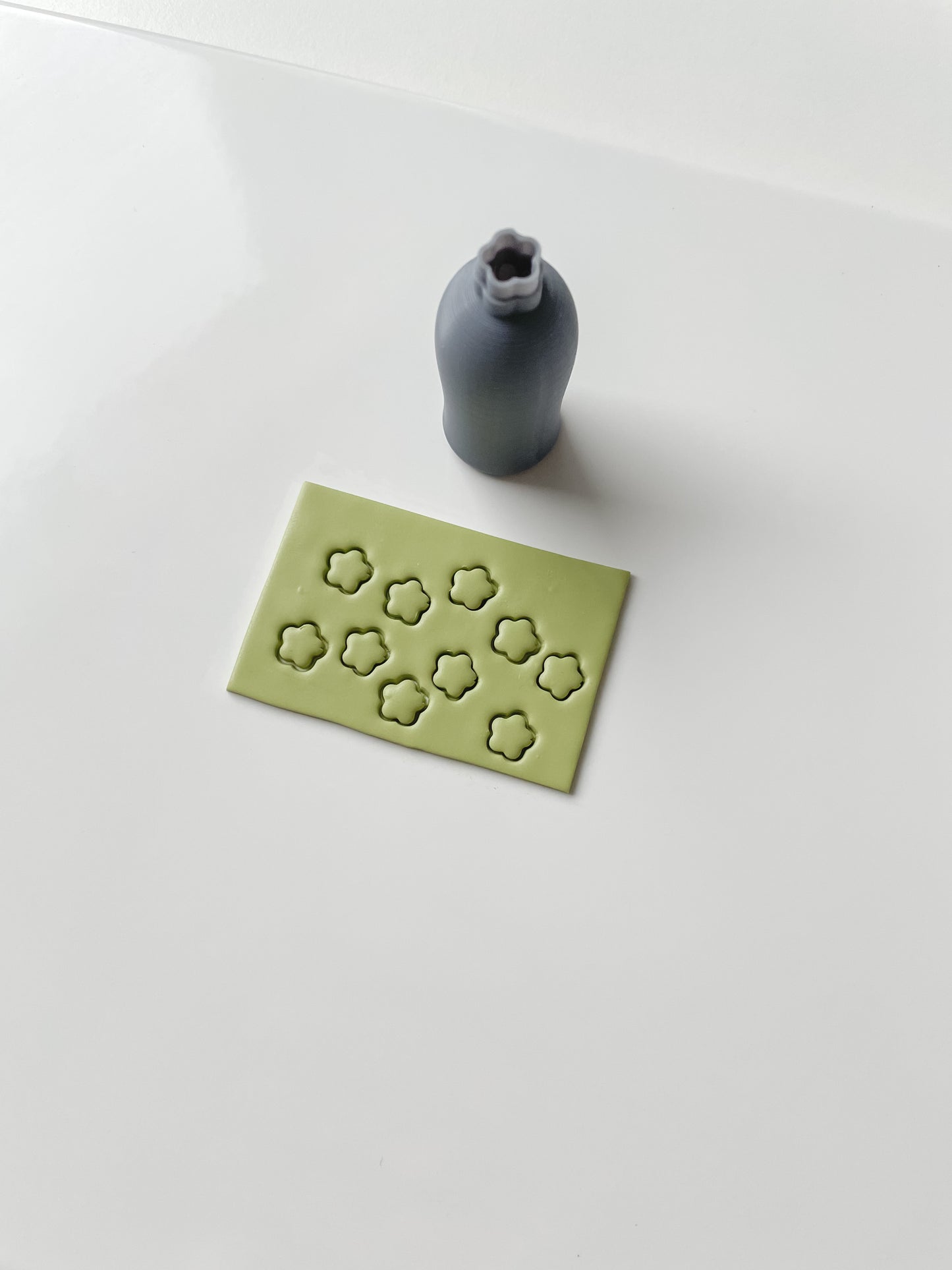 Polymer mass mold m58