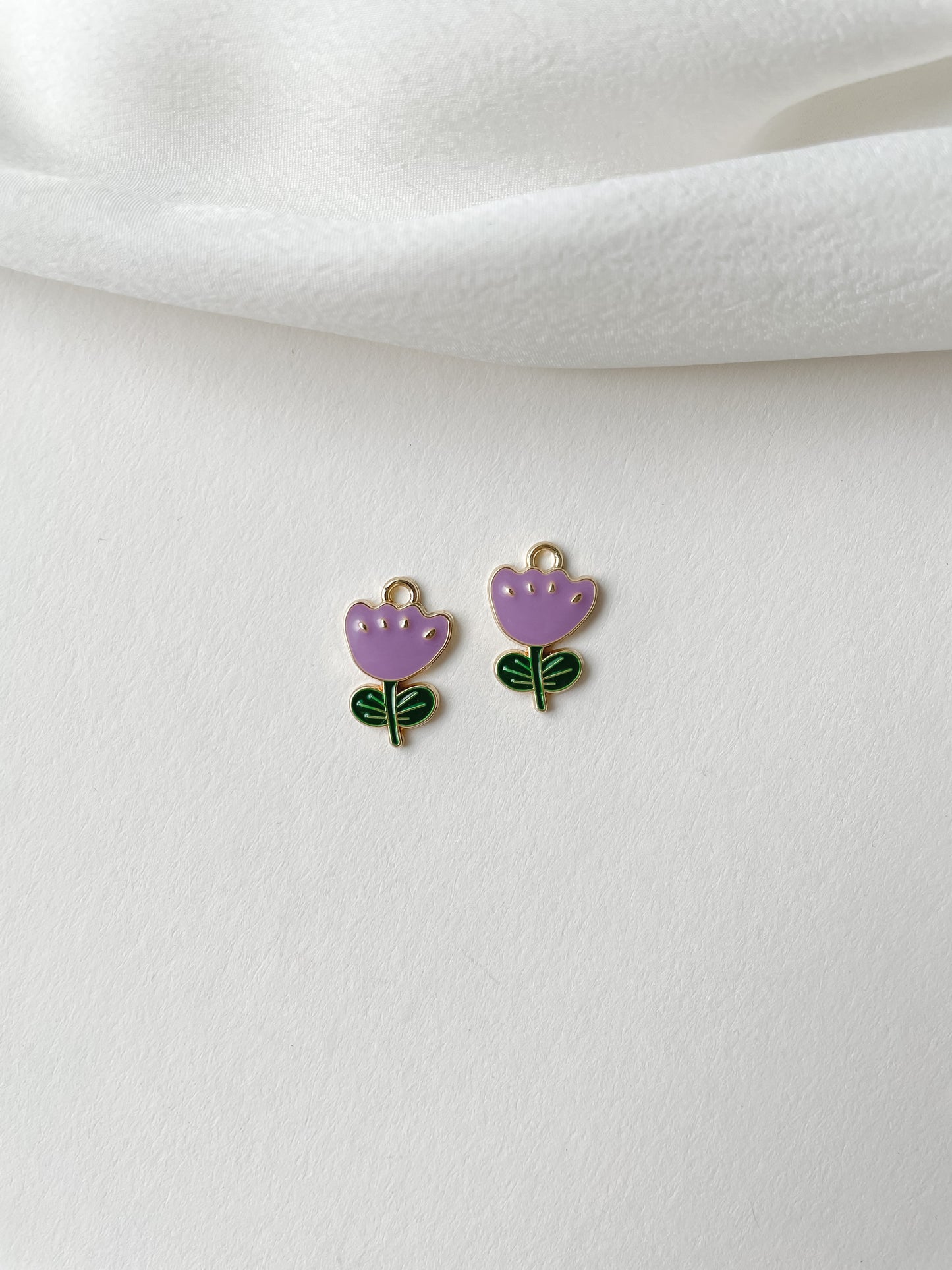 Hänge 19x12mm lila blomma 1st