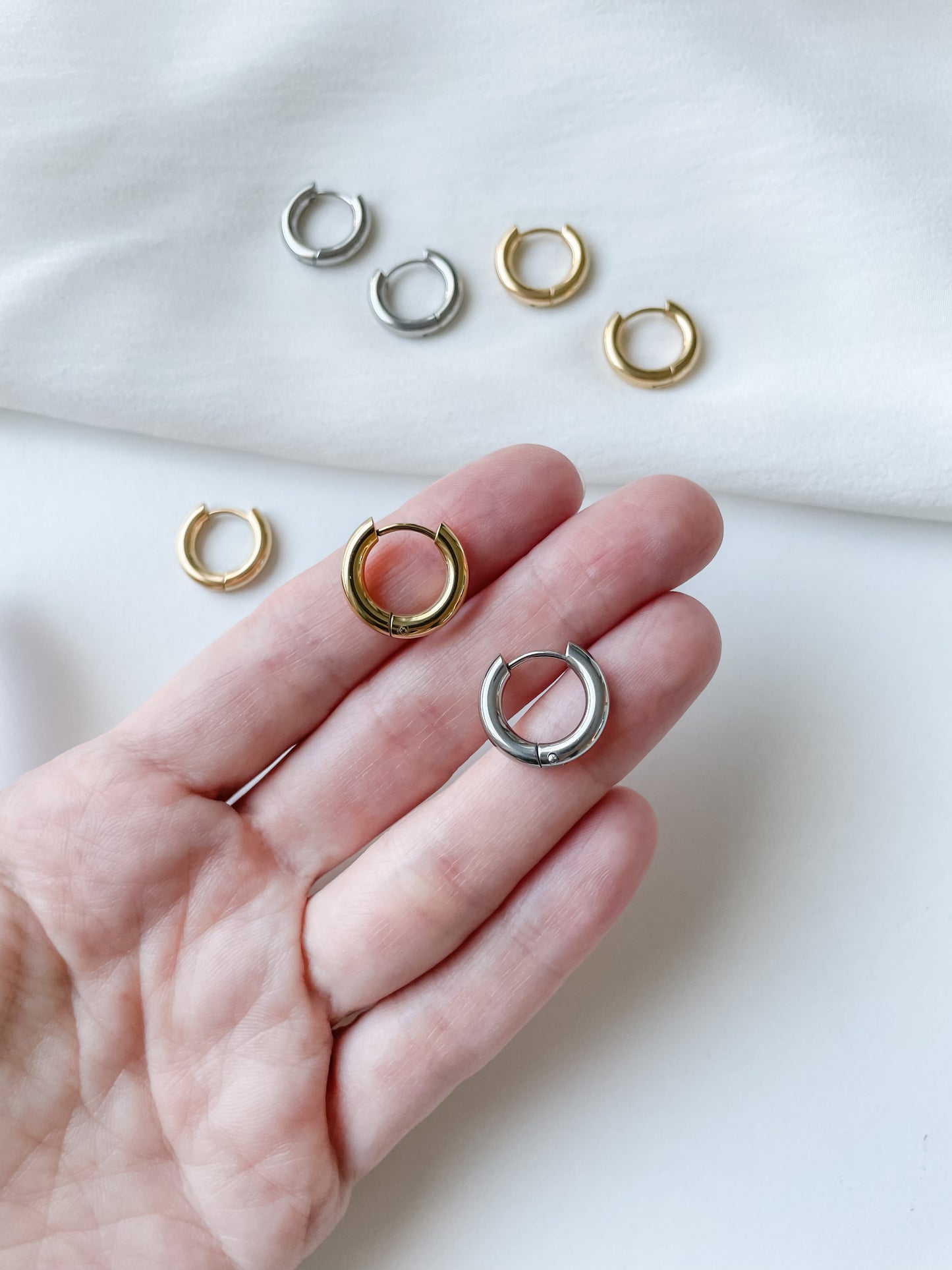 Örhängebåge 1 par Huggie RST316, 15x16x3mm