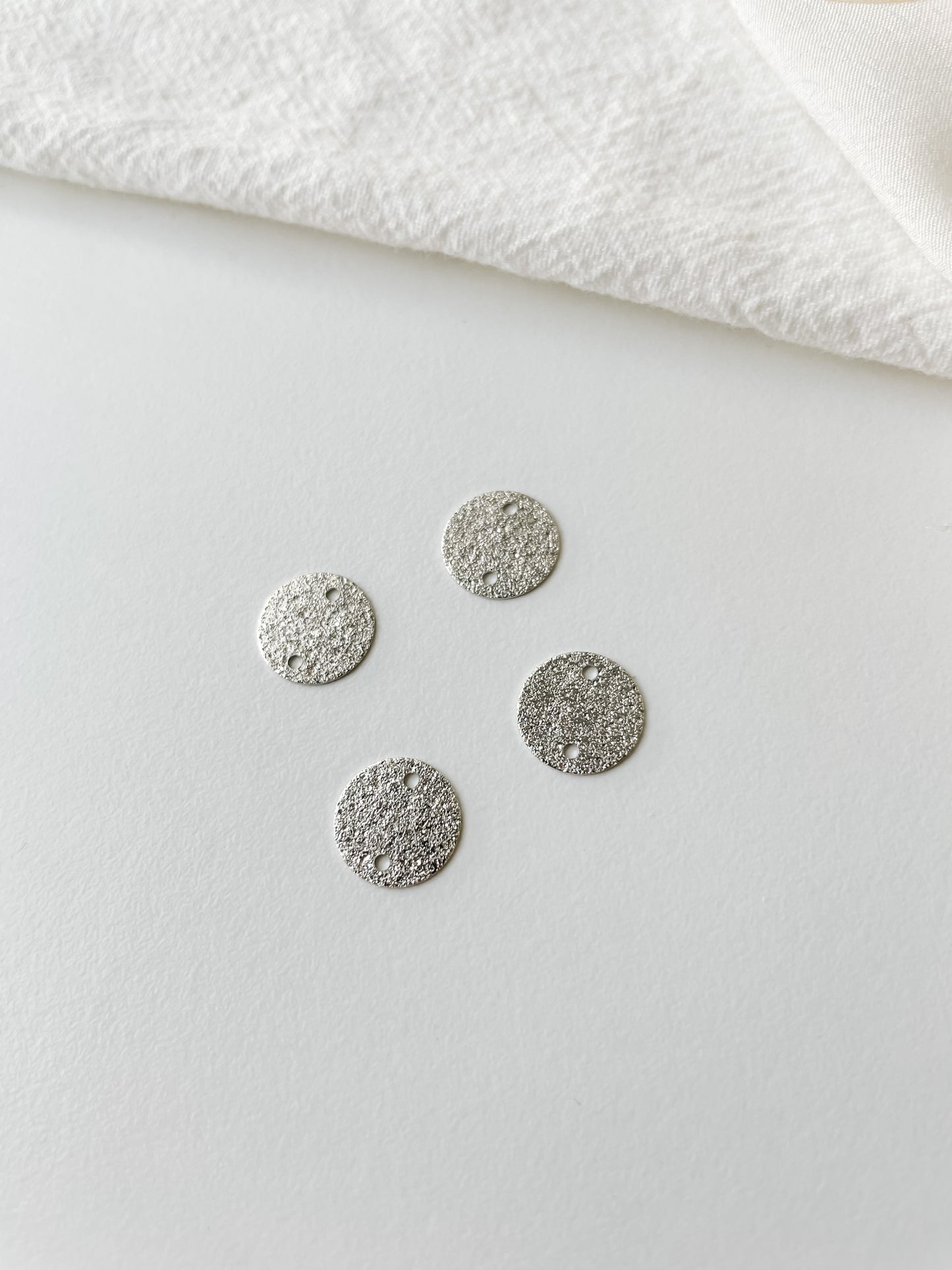 Jewelry divider circle textured silver colored 10mm 10pcs