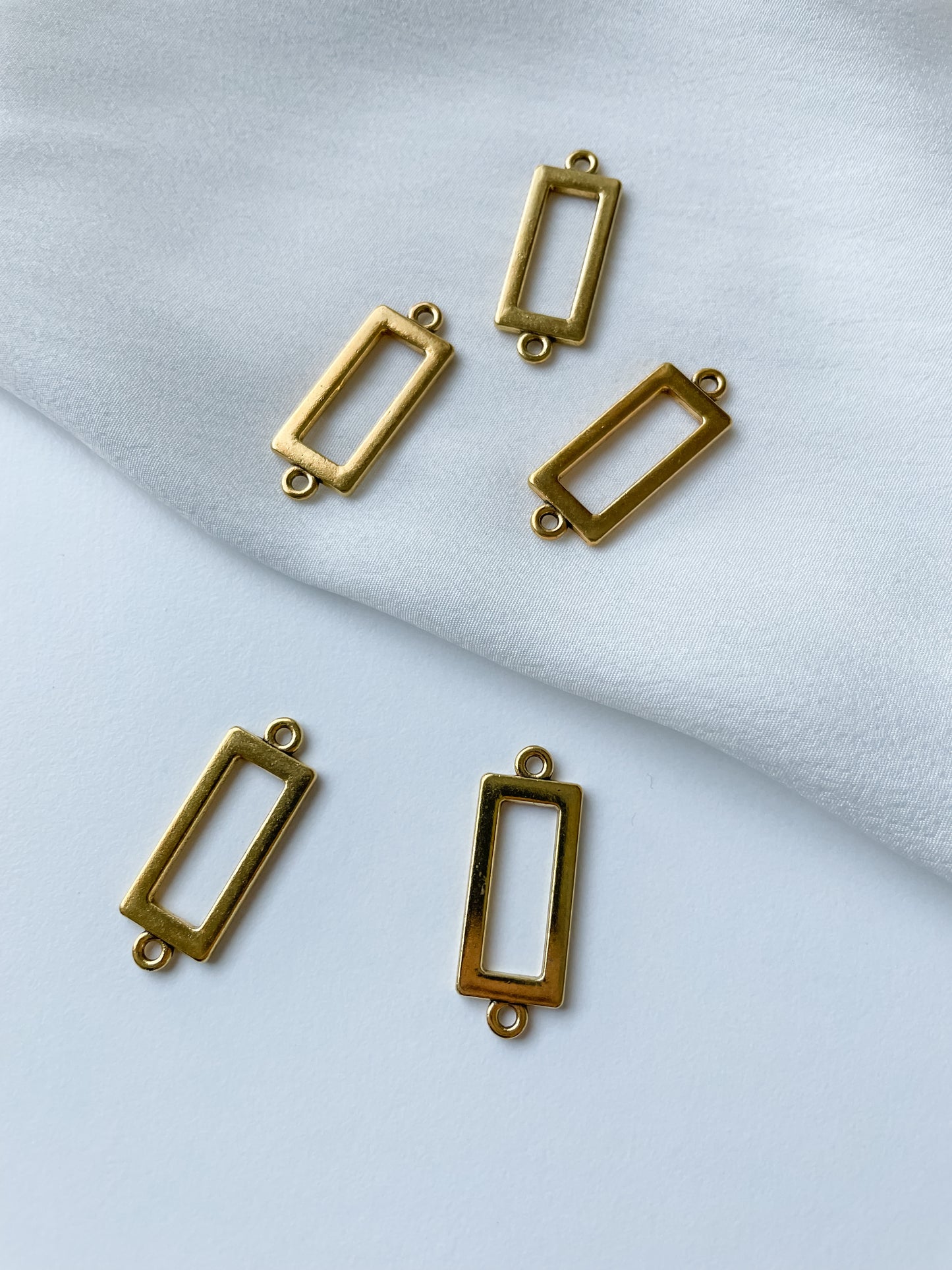 Jewelry divider 30x11mm 1pc