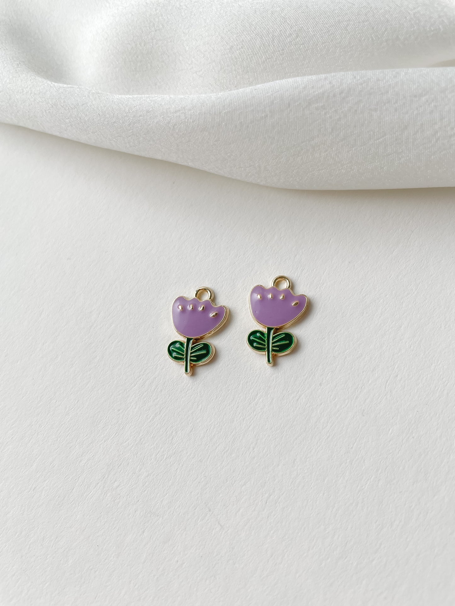 Hänge 19x12mm lila blomma 1st