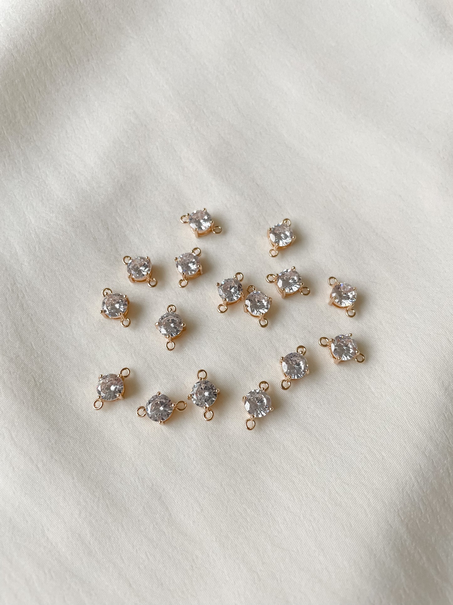 Jewelry divider zirconia 7x12mm 1pc