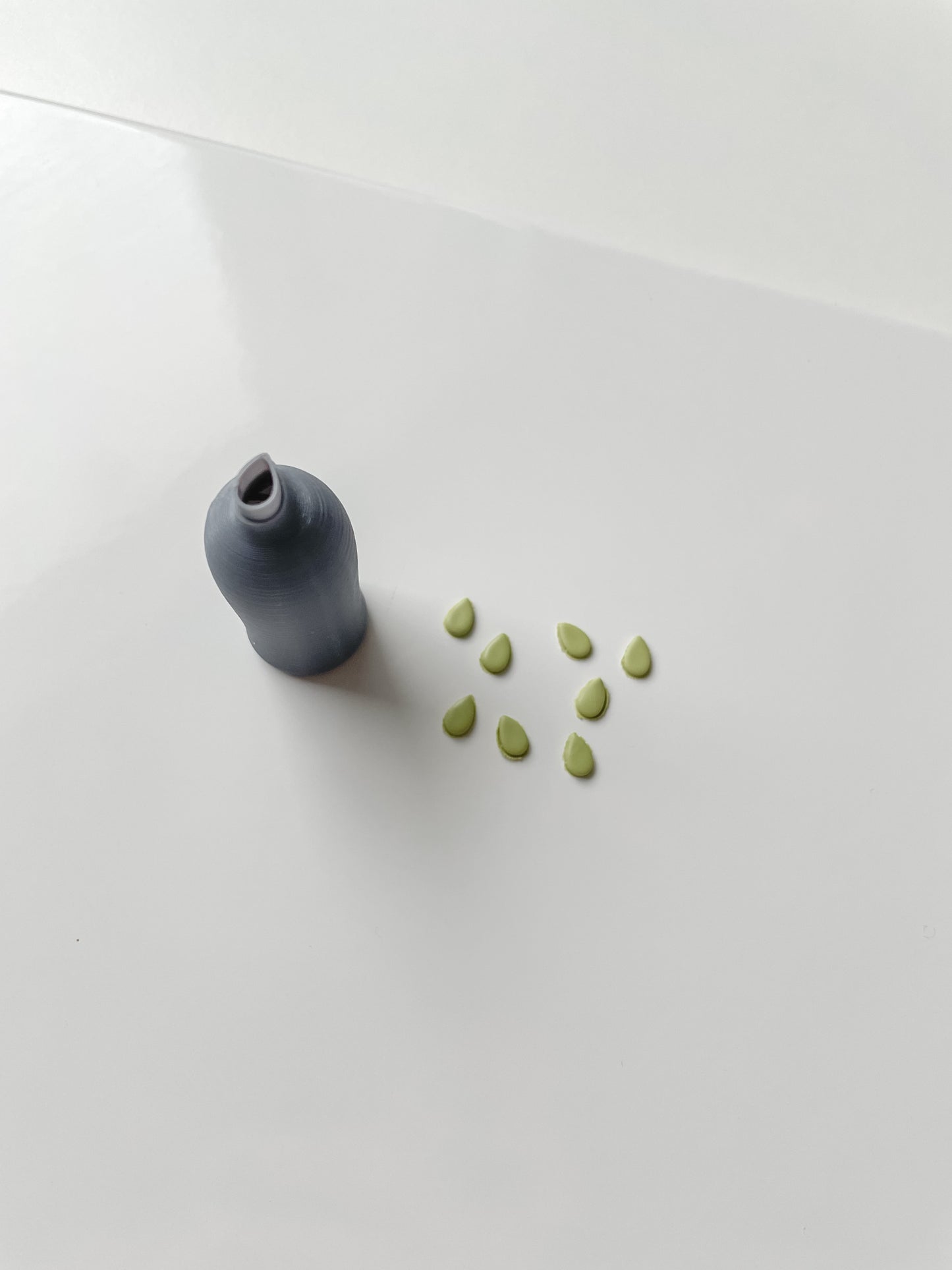 Polymer mass mold m57