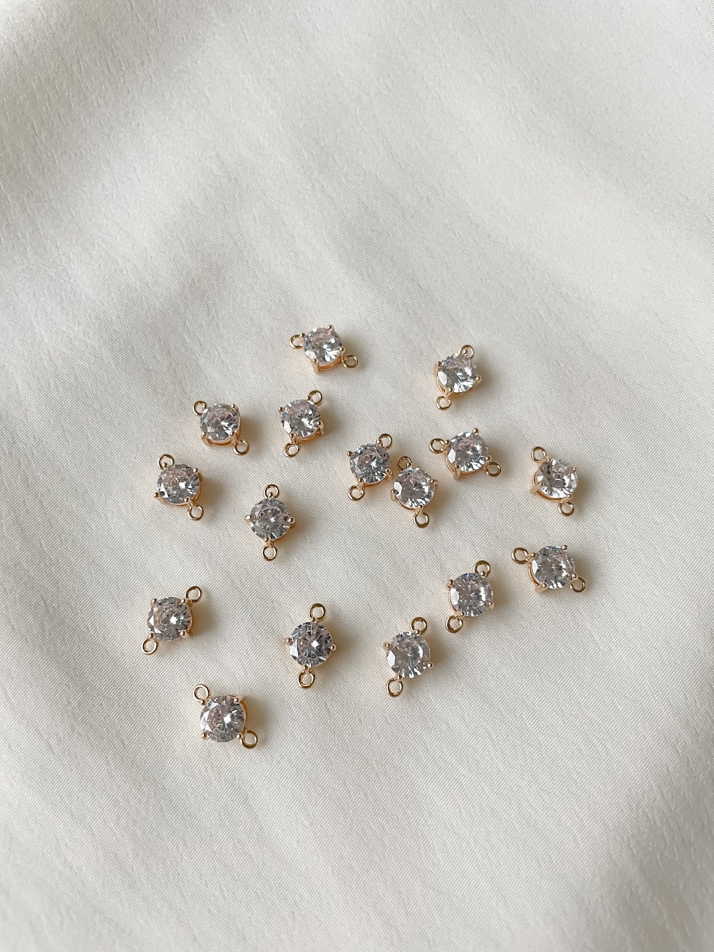 Jewelry divider zirconia 7x12mm 1pc