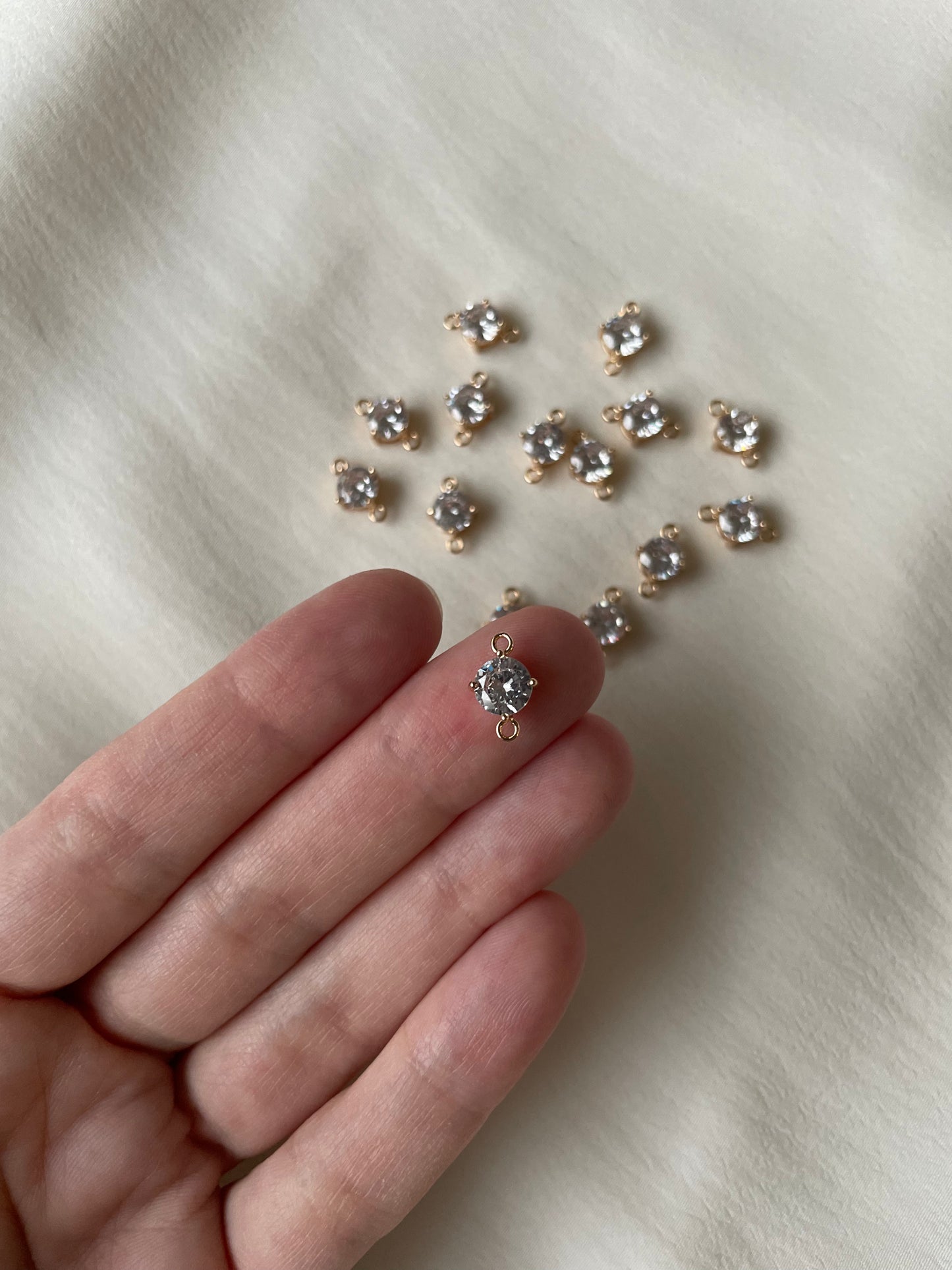 Jewelry divider zirconia 7x12mm 1pc