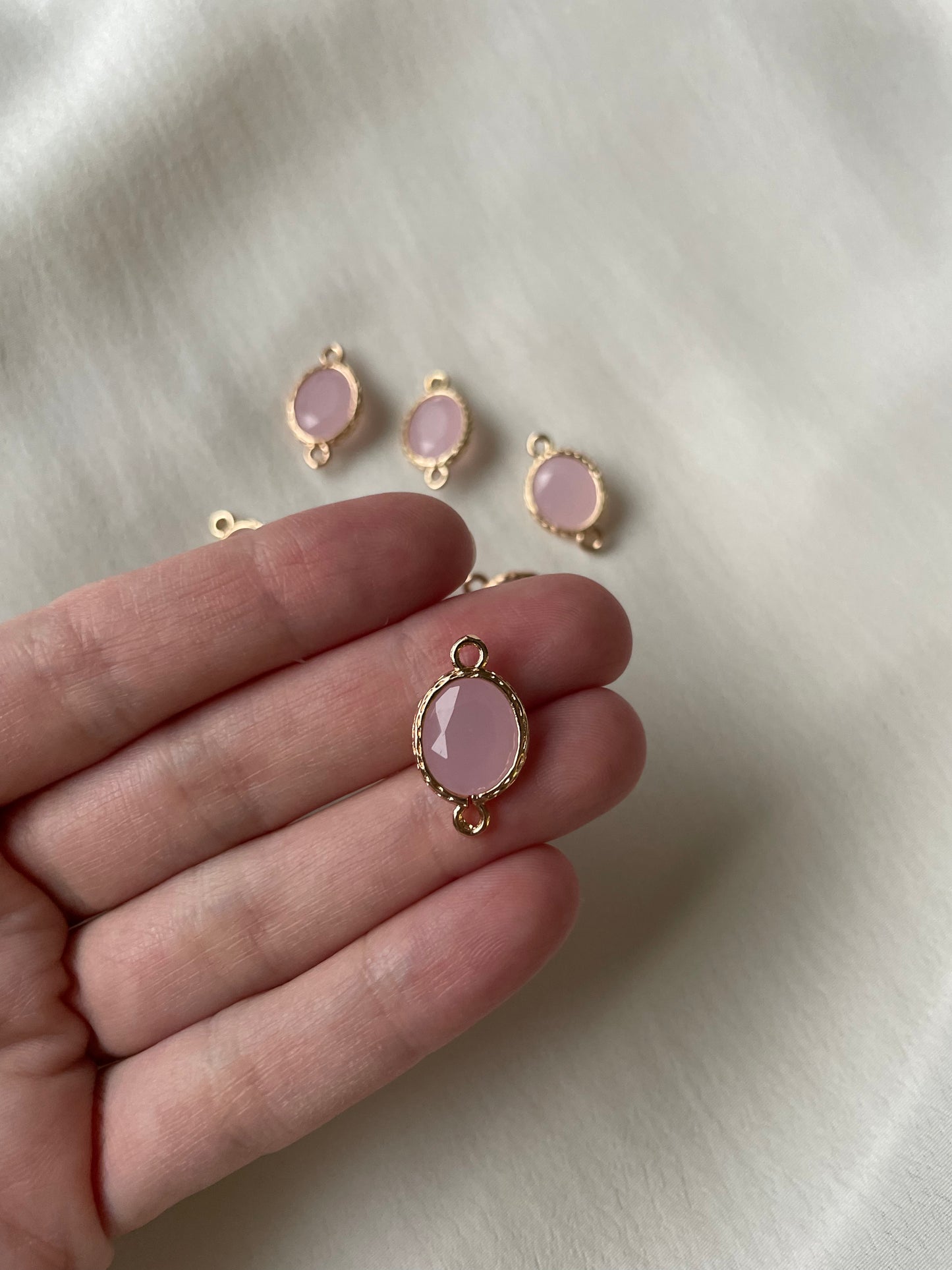 Jewelry divider pink glass 12x21mm 1pc