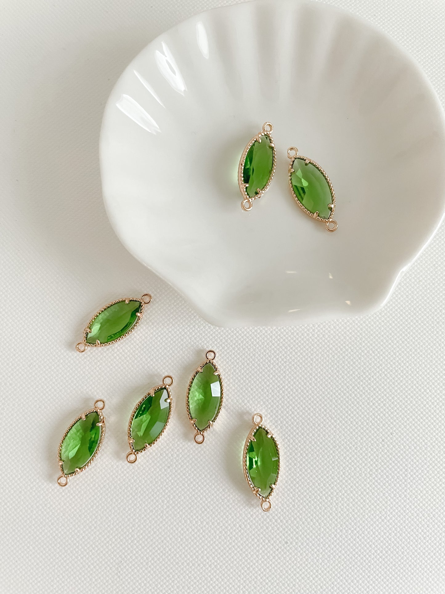 Jewelry divider glass 21x9mm, 1pc