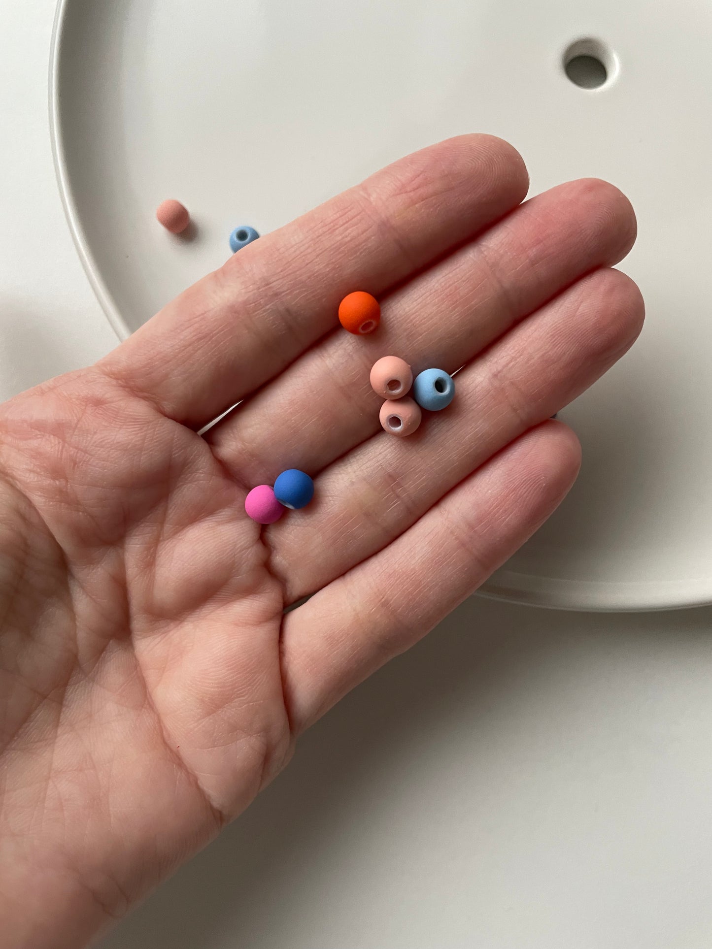 Pärla 6mm mix 100st