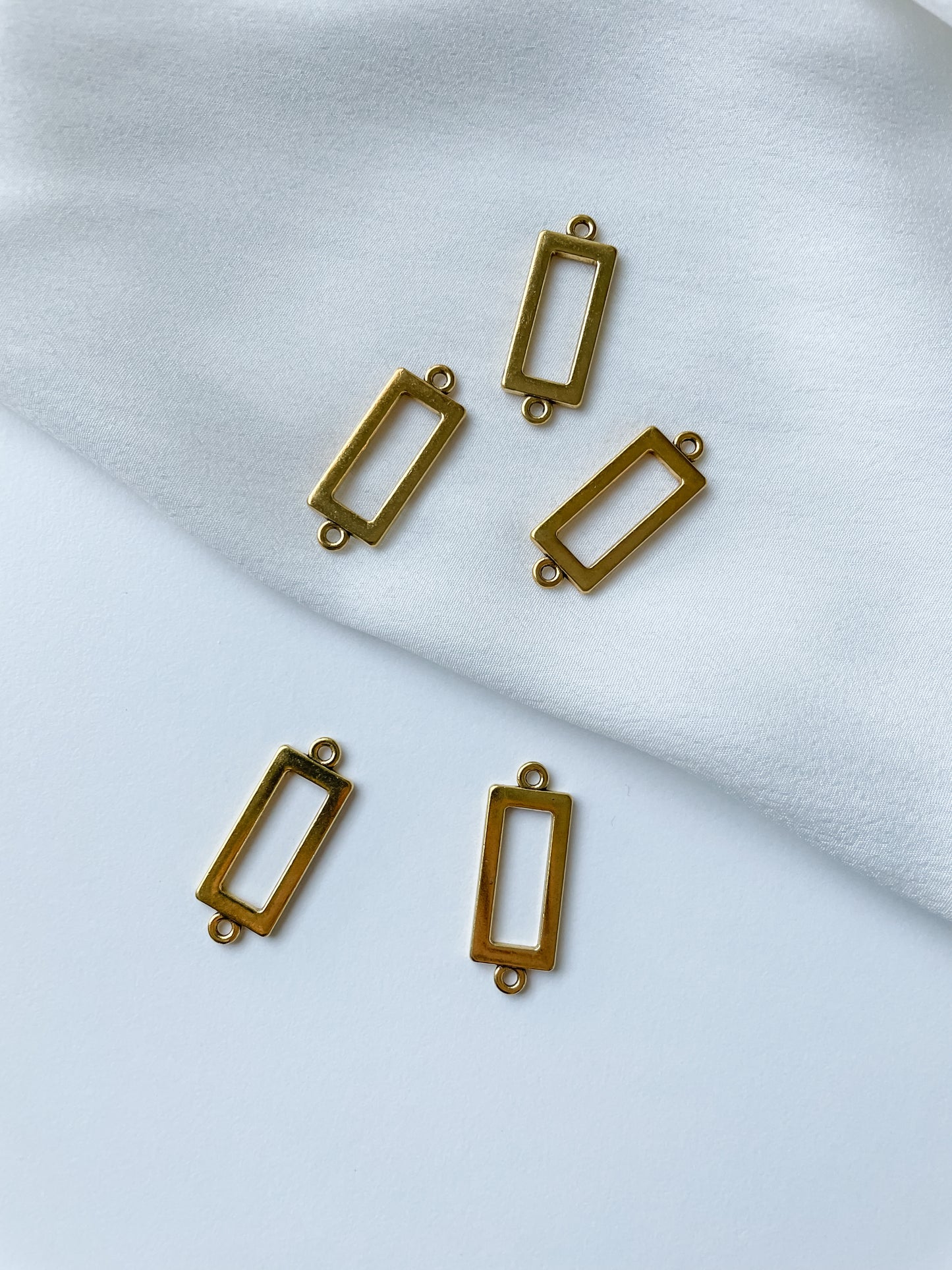 Jewelry divider 30x11mm 1pc