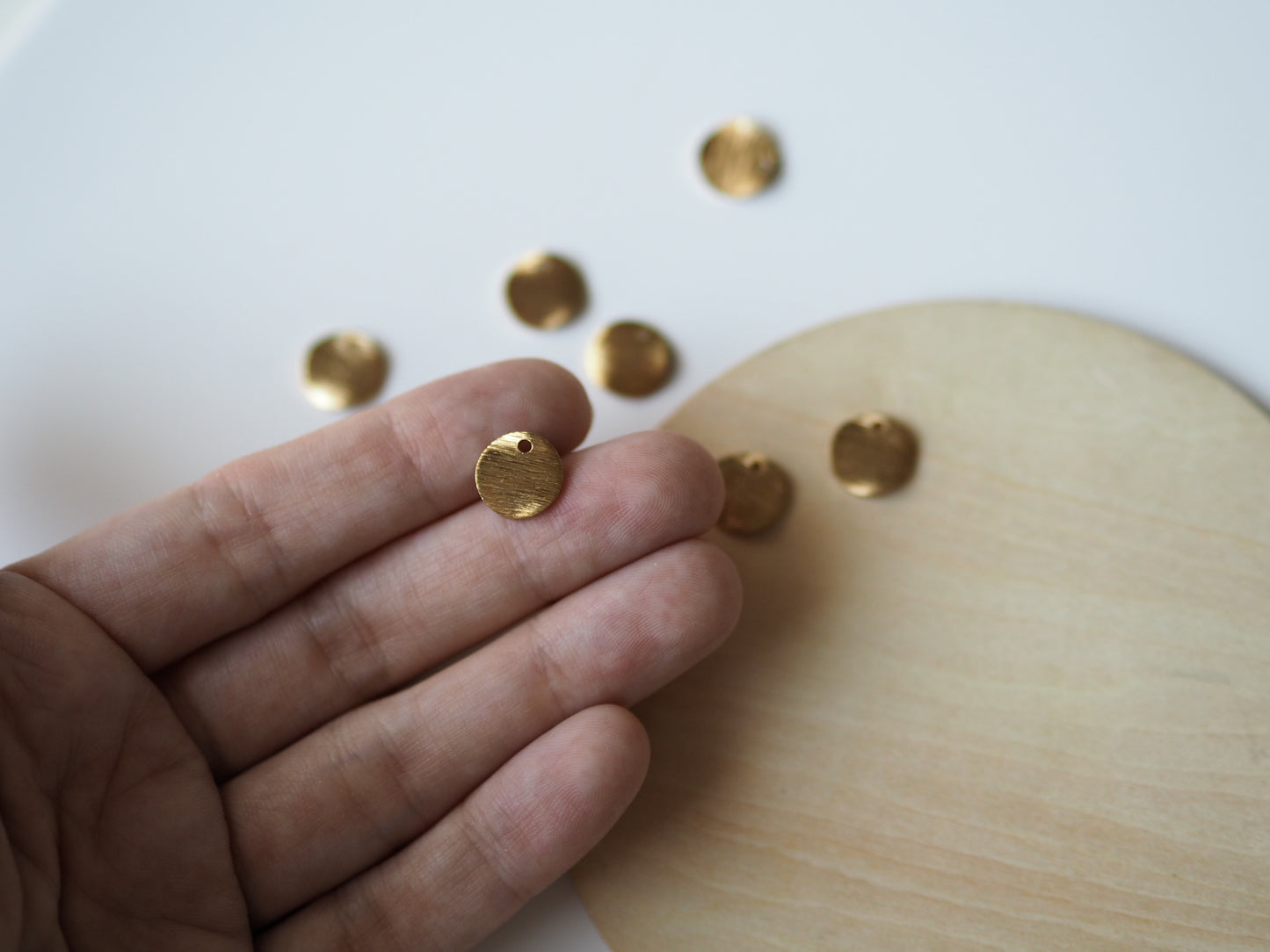 Pendant circle 10x10mm 1pc