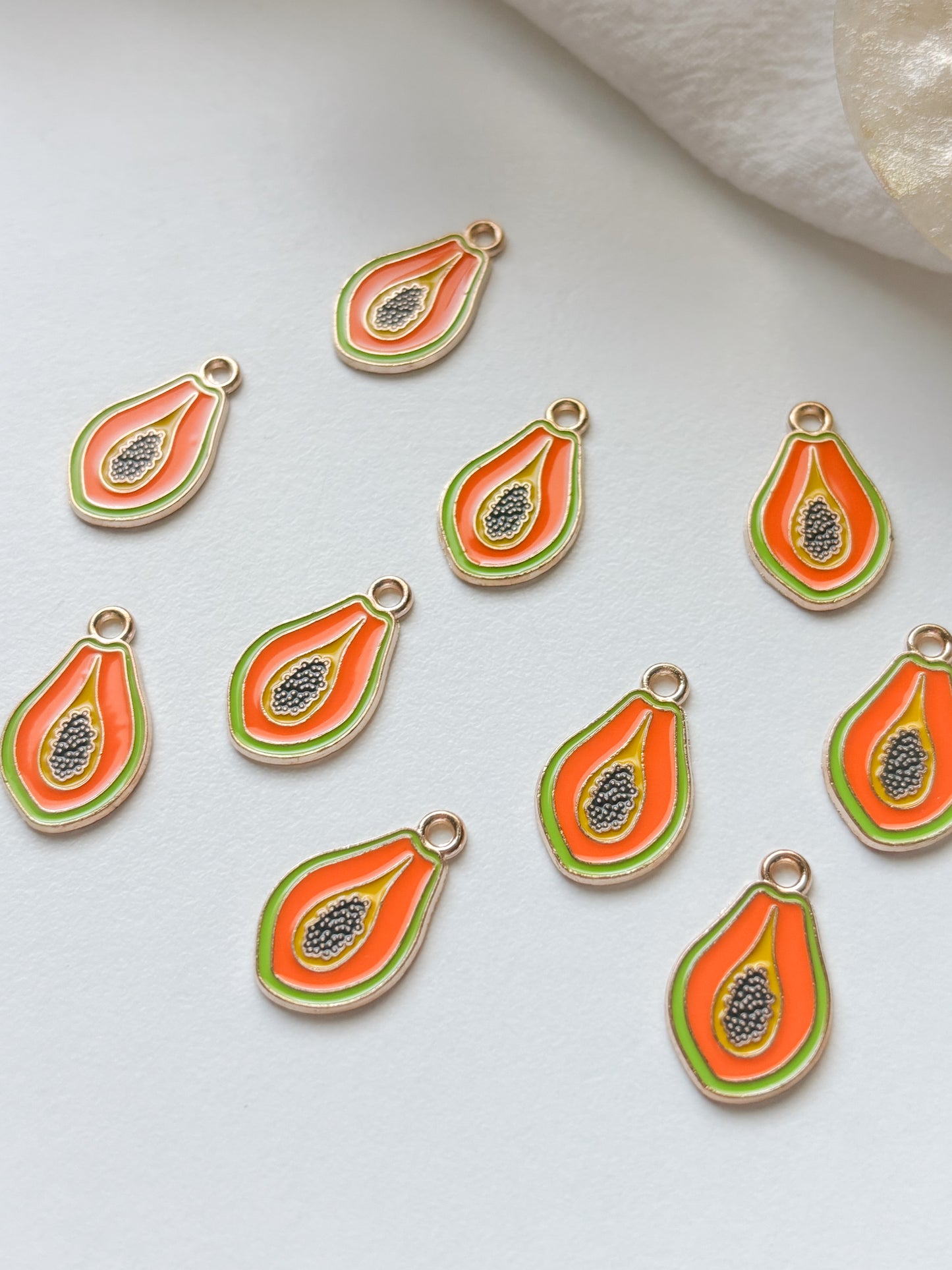 Riipus papaya 20x12.1x1mm, 1kpl