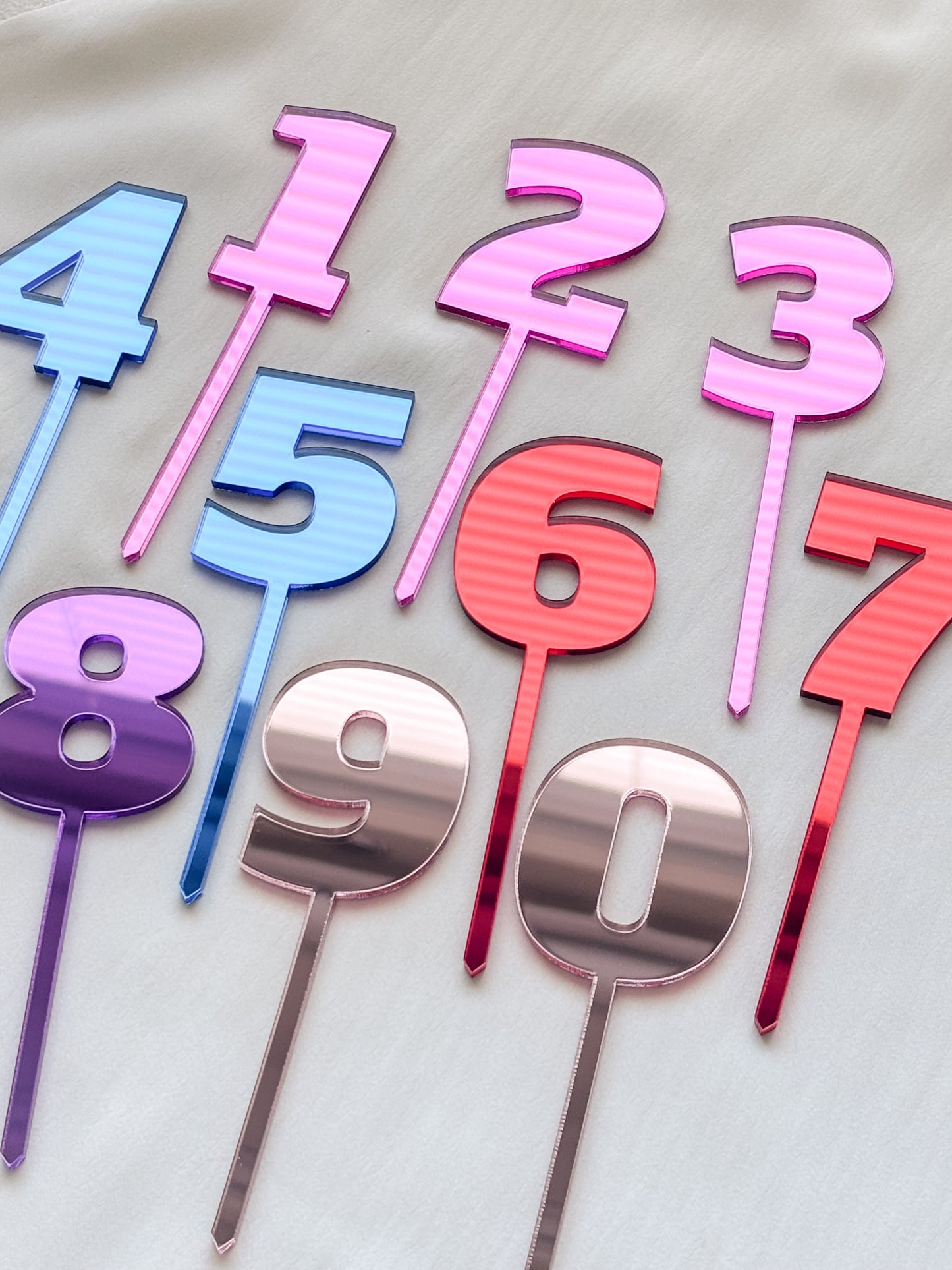 Kakkukoriste Numero 1kpl (eri värejä)