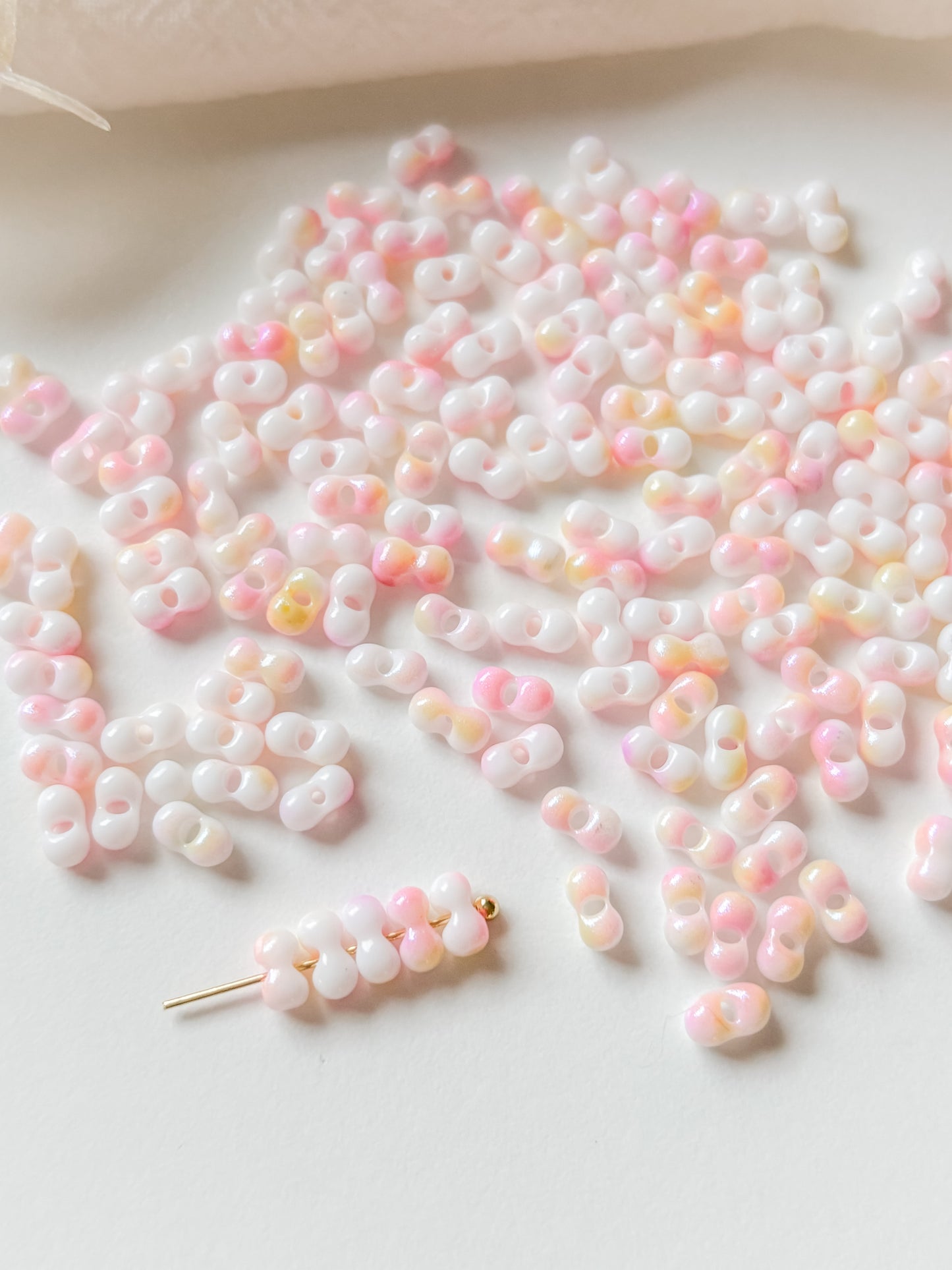 Lasihelmi 5.5~6x3~3.5x3mm, 50kpl