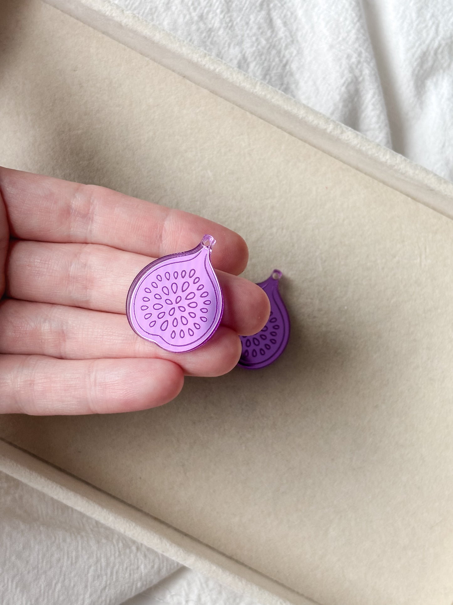 Riipus viikuna 30mm 1pari (eri värejä)