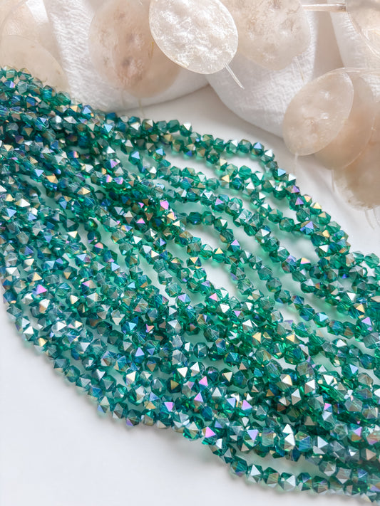 Lasihelmi 6x5.5x5.5mm, n.100kpl