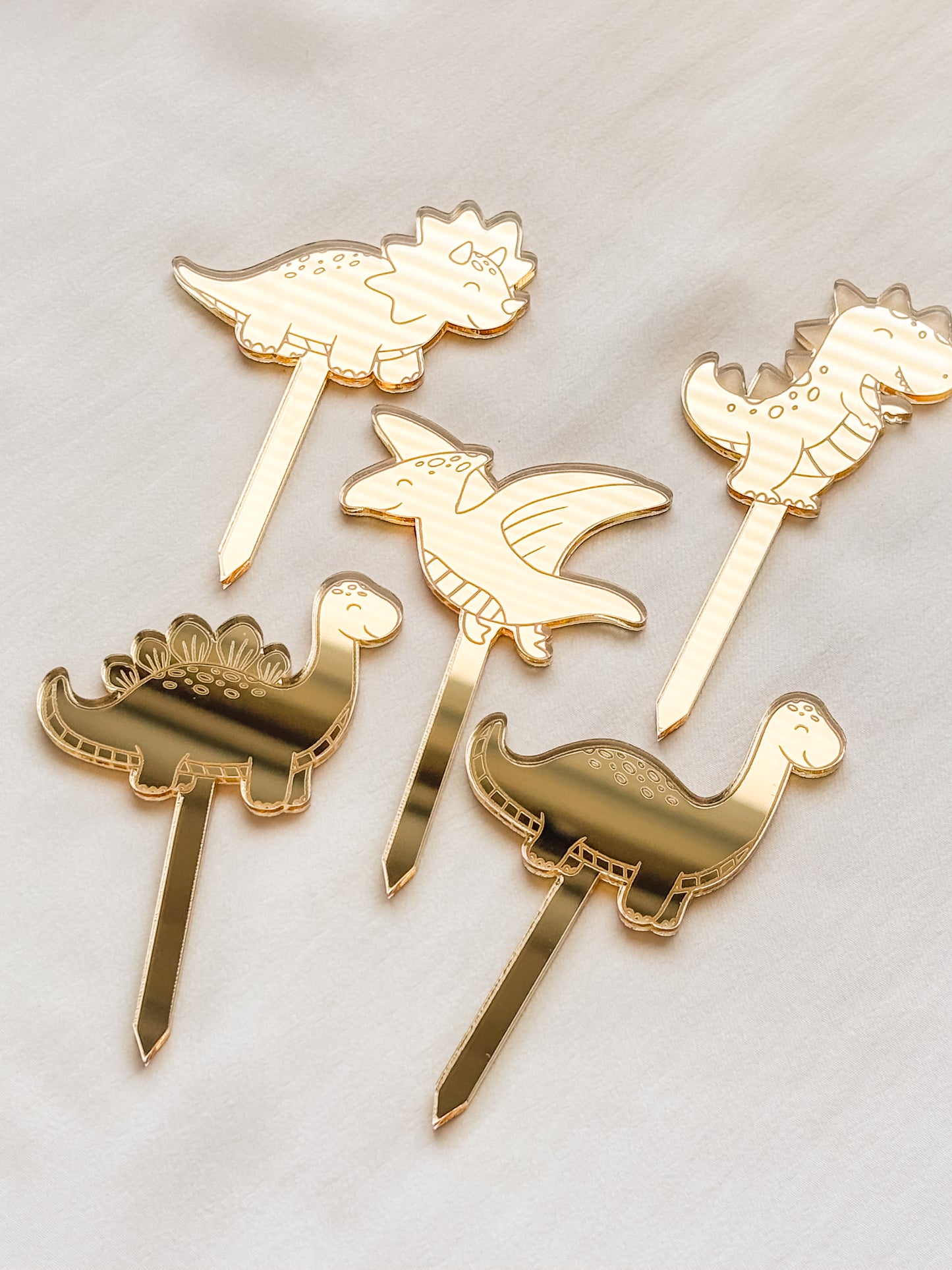 Kakkukoriste dinosaurus 5kpl (eri värejä)