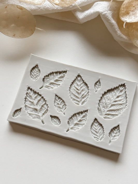 Silikonimuotti lehti 95x65mm