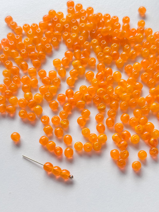 Lasihelmi 4mm, tsekkiläinen lasihelmi, 50kpl