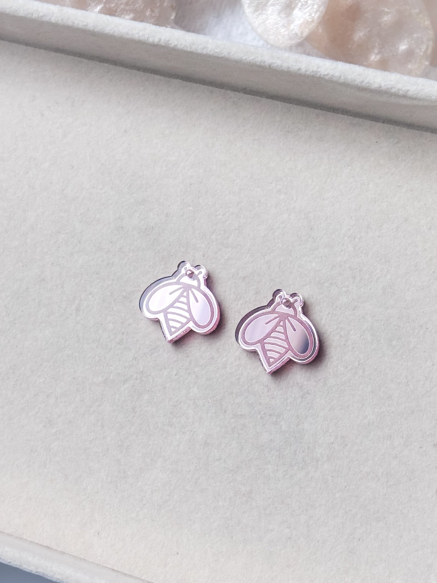 Riipus mehiläinen 30mm, 1pari (eri värejä)