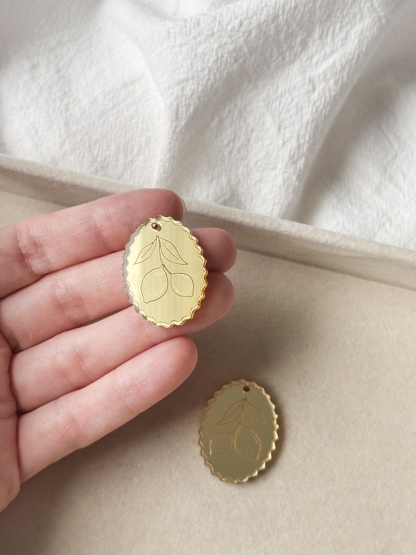 Riipus sitruuna 30mm, 1pari (eri värejä)