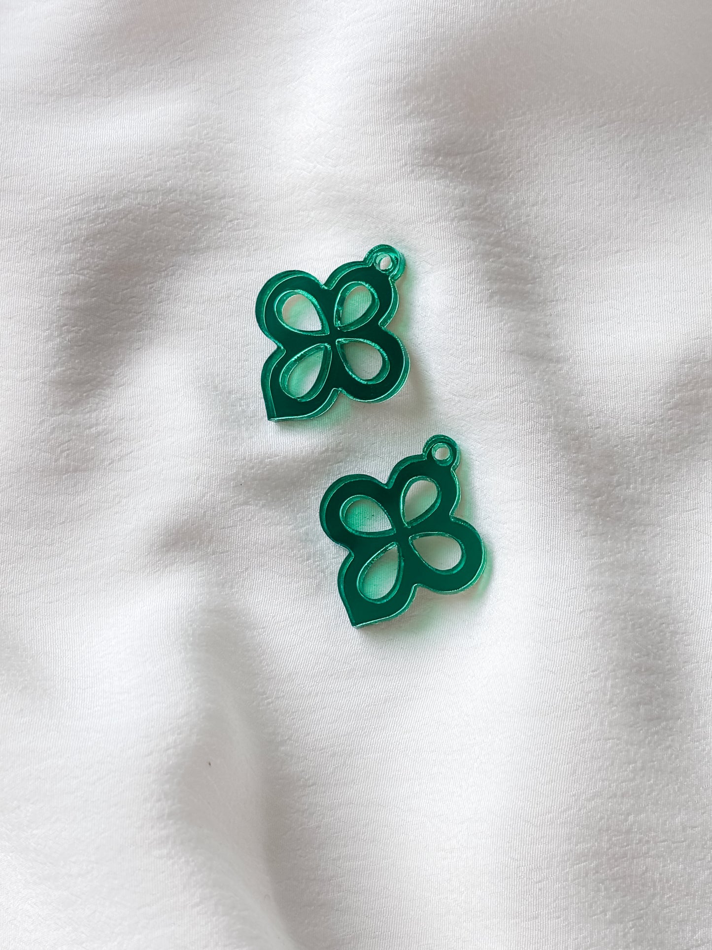 Riipus 30mm 1pari (eri värejä)