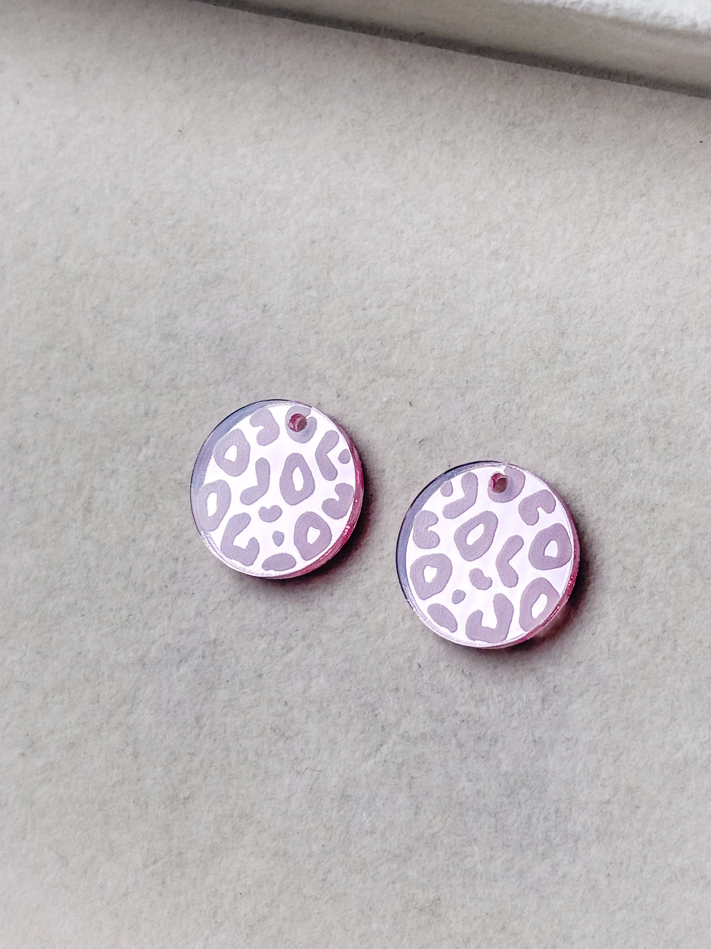 Riipus ympyrä 20mm, 1pari (eri värejä)