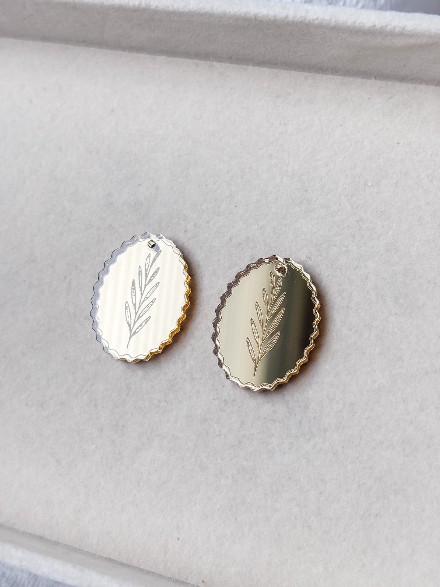 Riipus 30mm, 1pari (eri värejä)