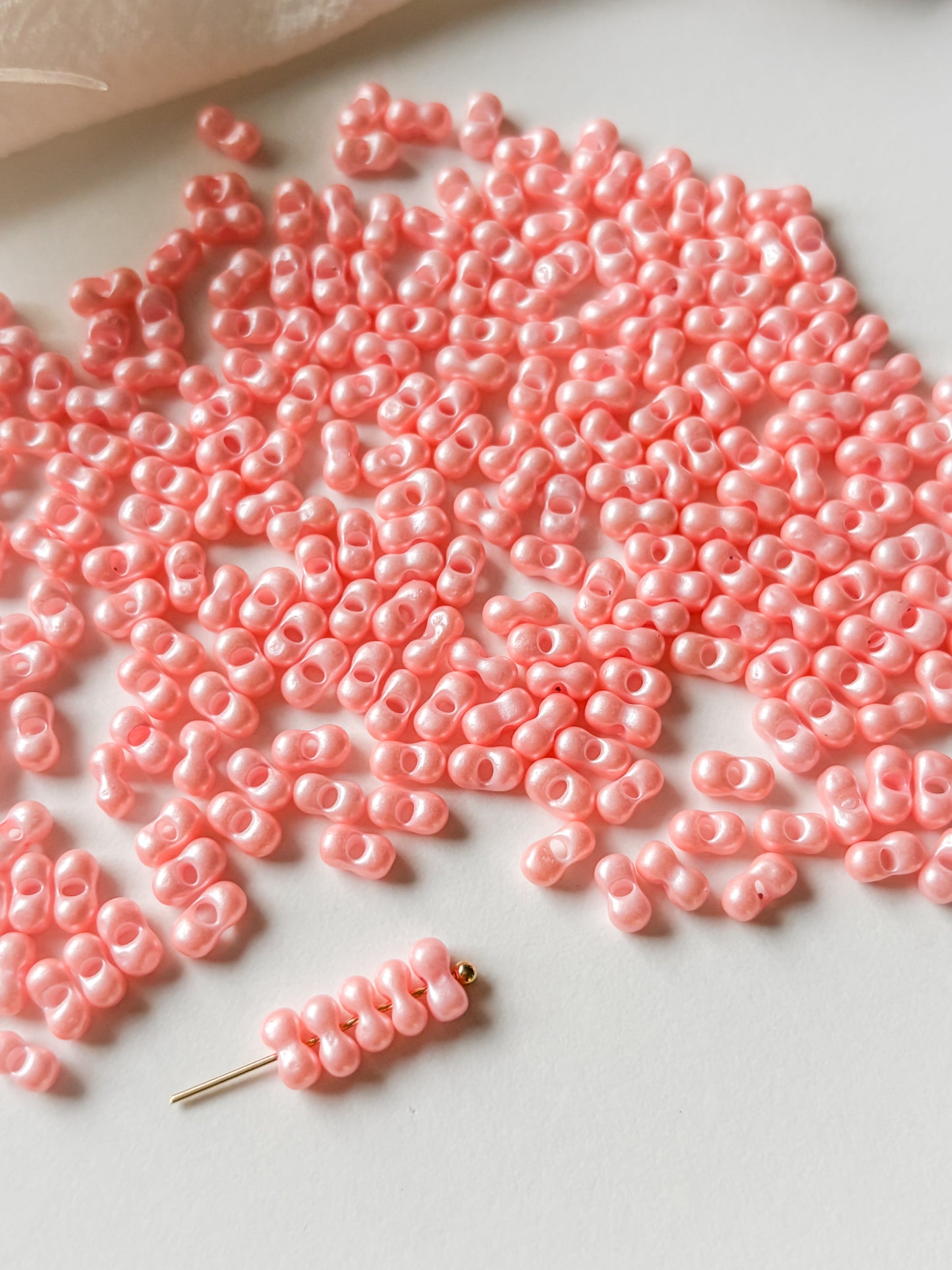 Lasihelmi 5.5~6x3~3.5x3mm, 50kpl