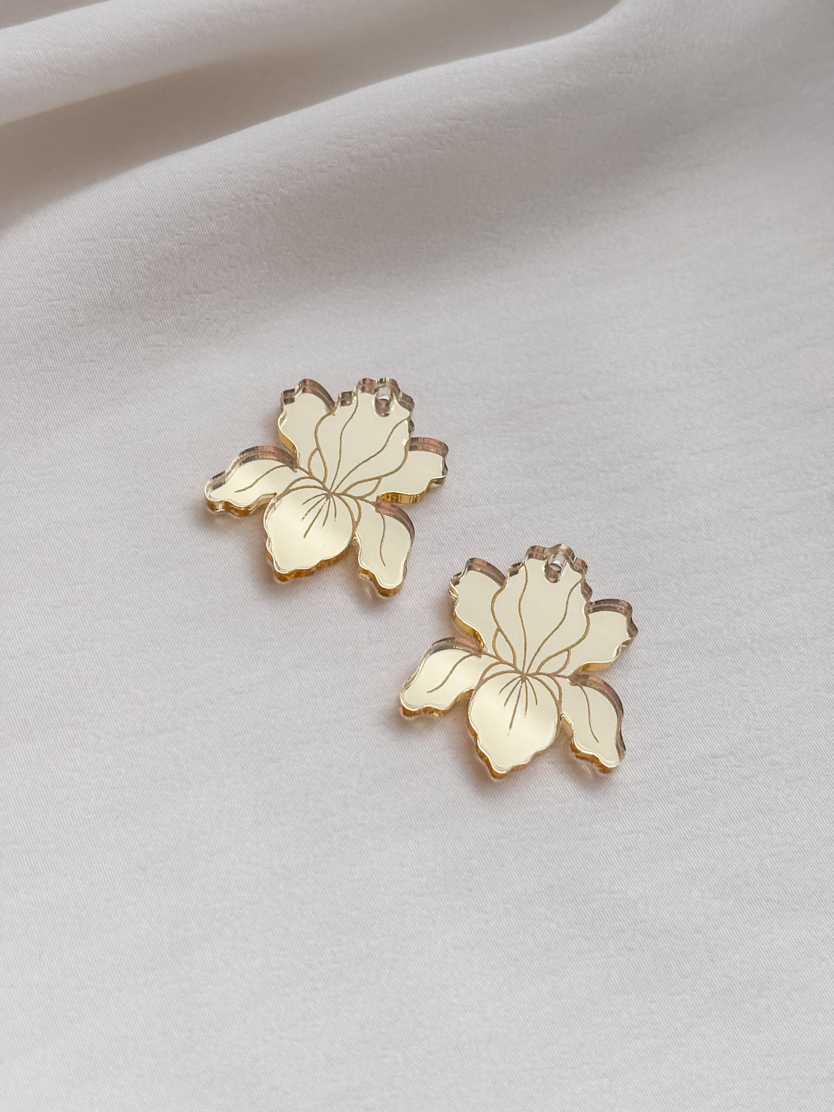 Riipus iris 30mm 1pari (eri värejä)